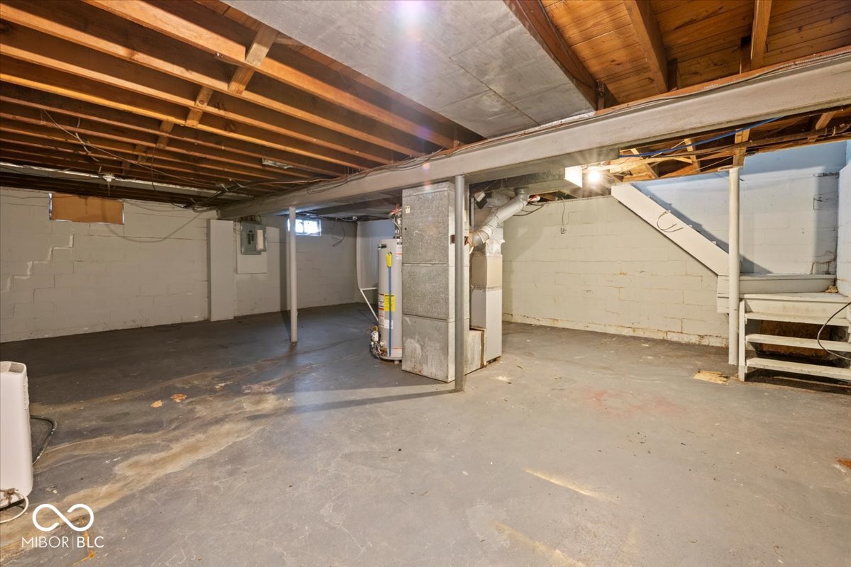 1205 N Chester Avenue