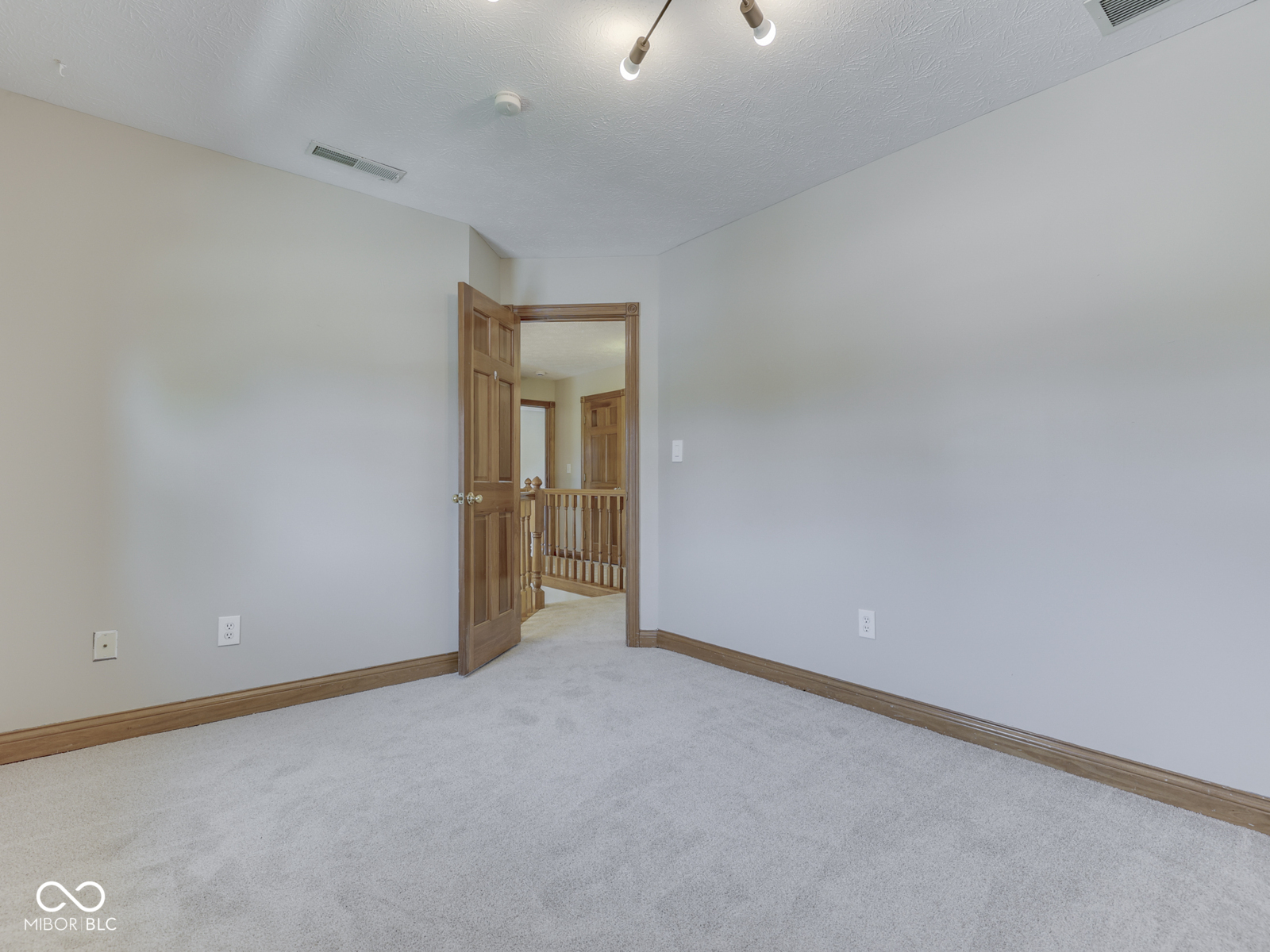 3601 Lakeshore Court