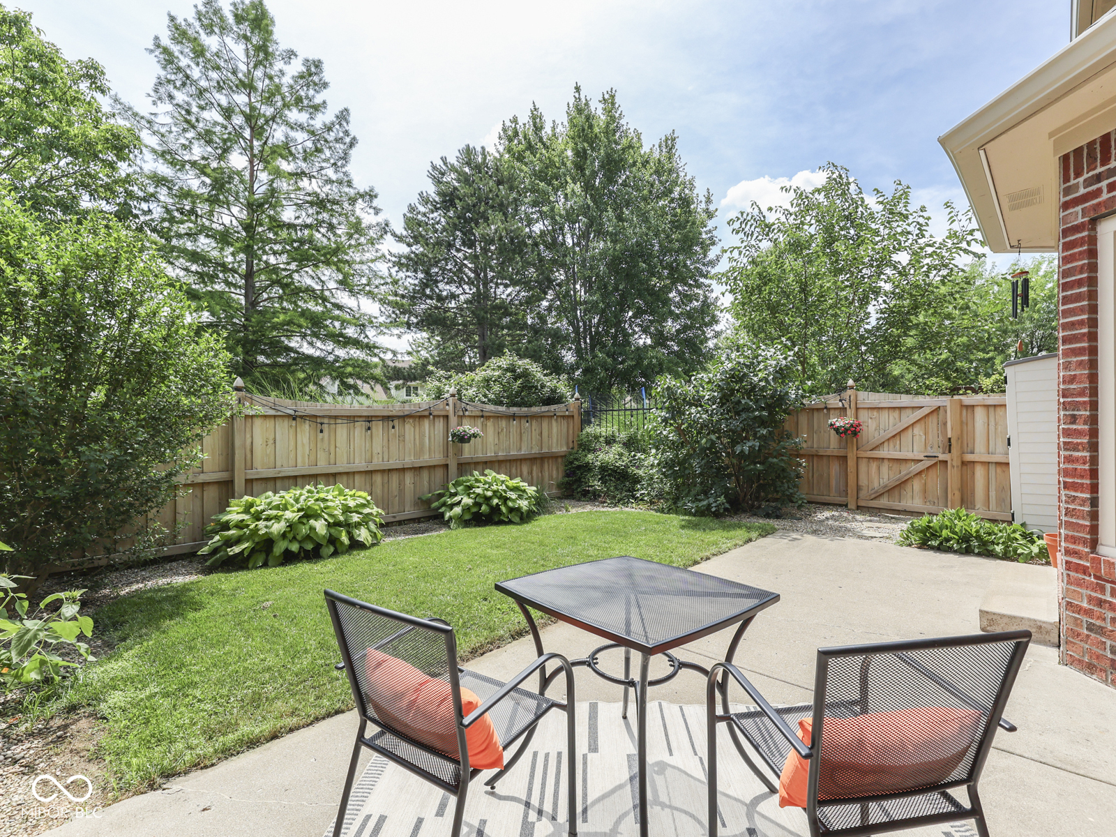 3601 Lakeshore Court