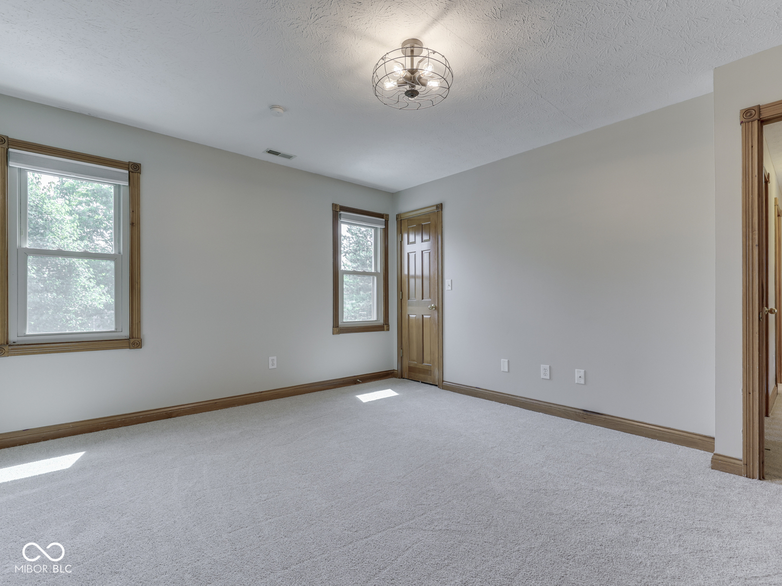 3601 Lakeshore Court