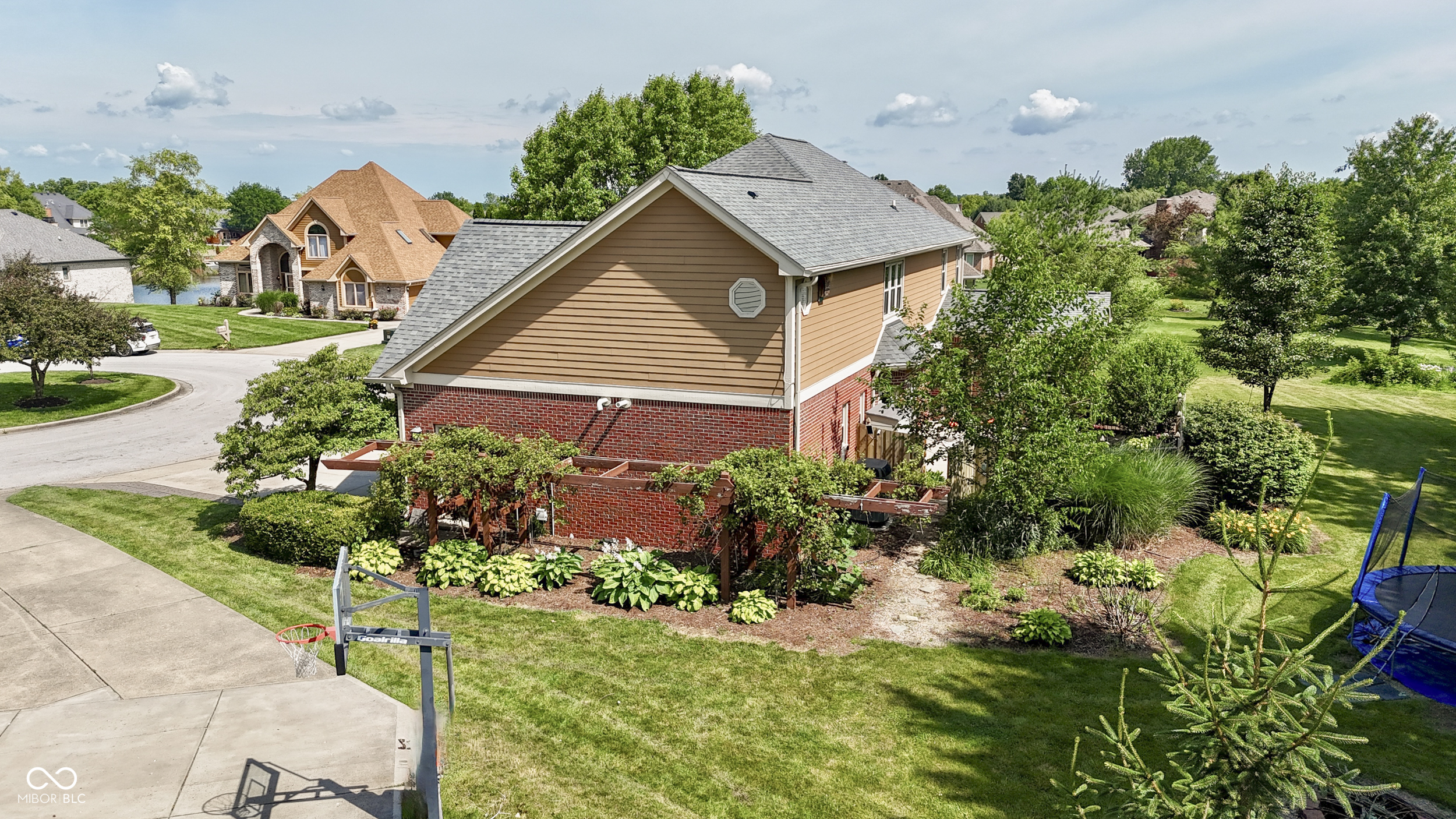 3601 Lakeshore Court