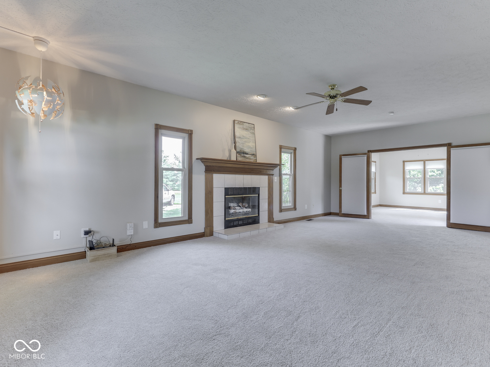 3601 Lakeshore Court