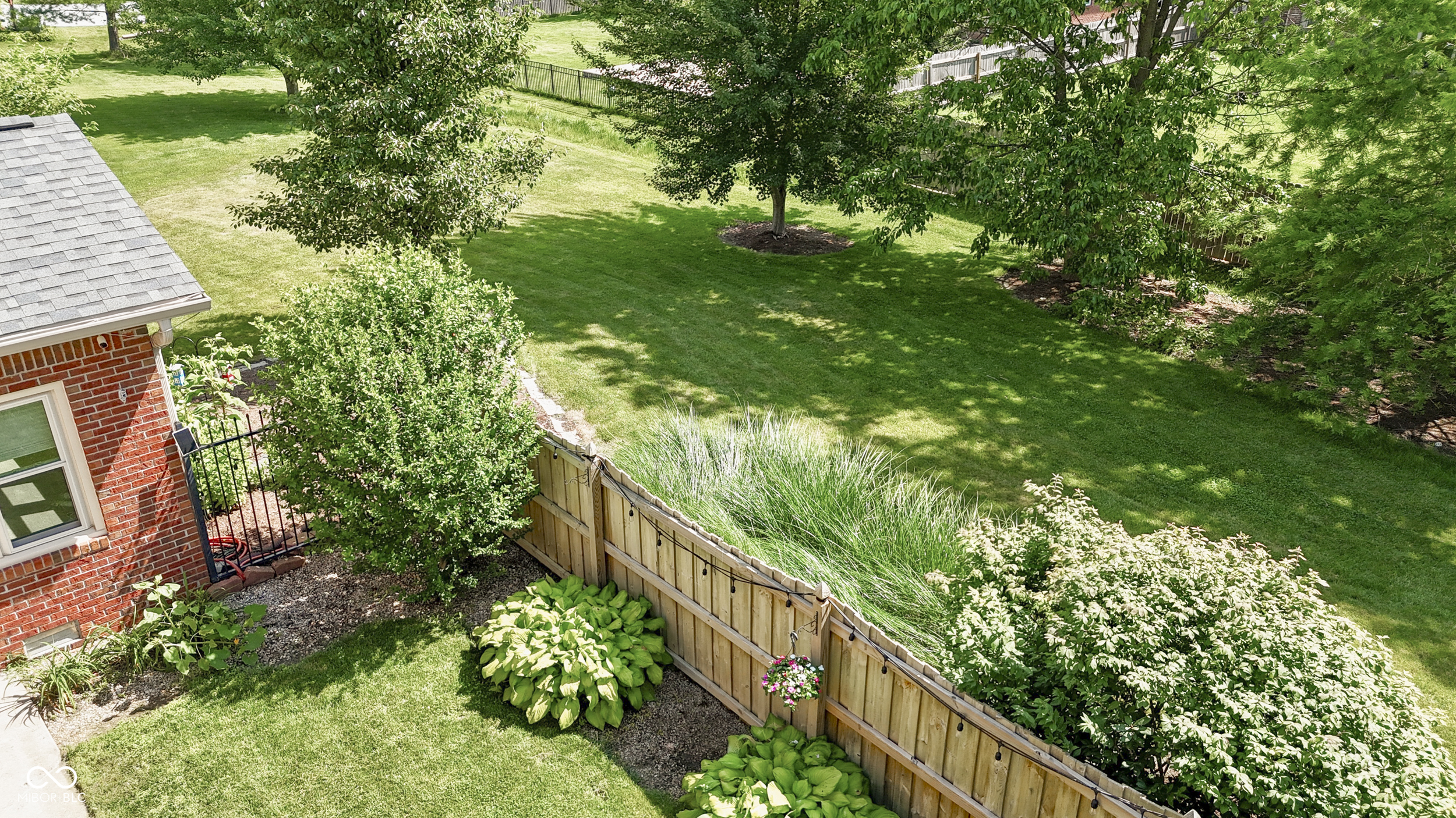 3601 Lakeshore Court
