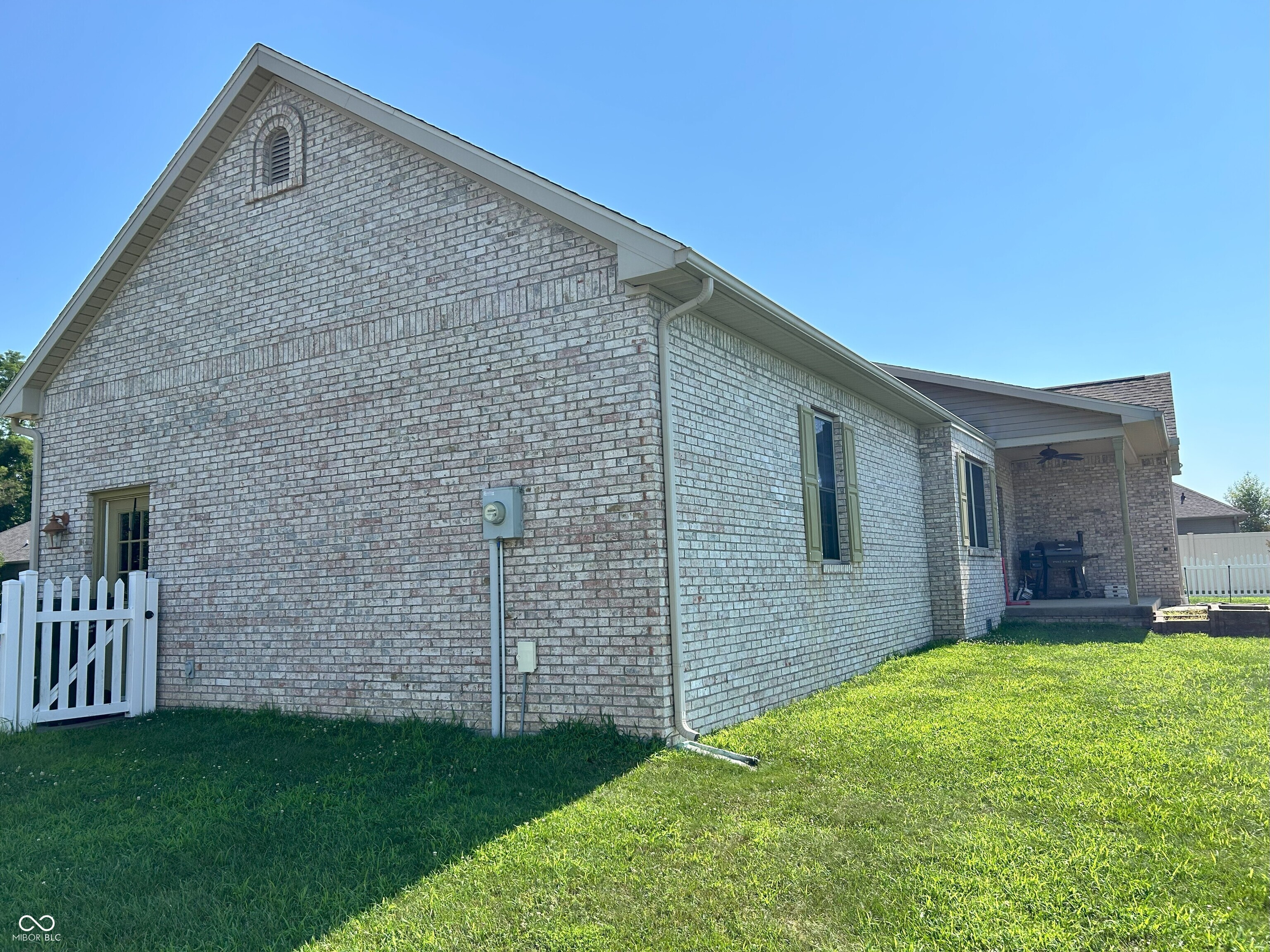 2080 Galway Trail N