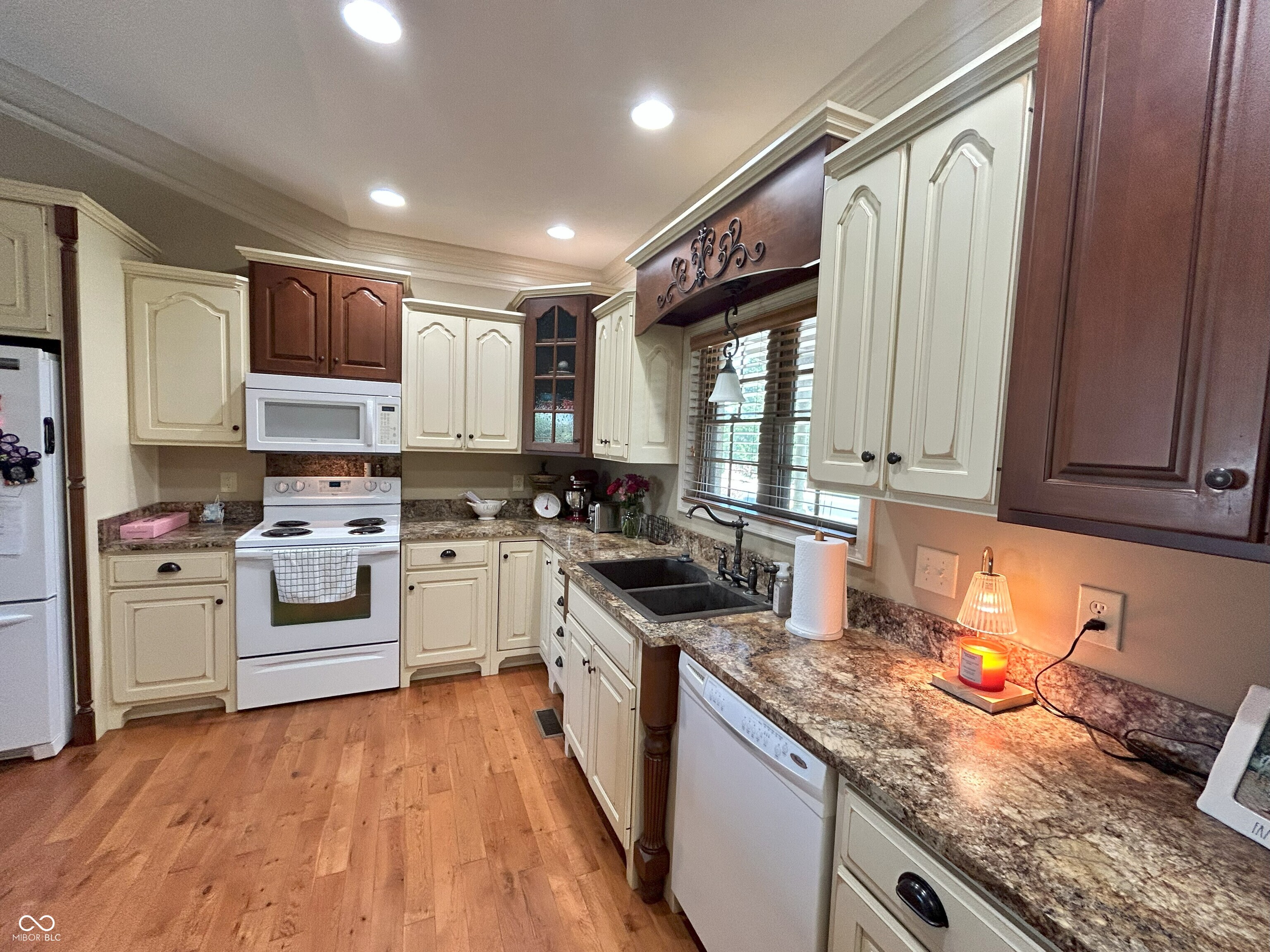 2080 Galway Trail N
