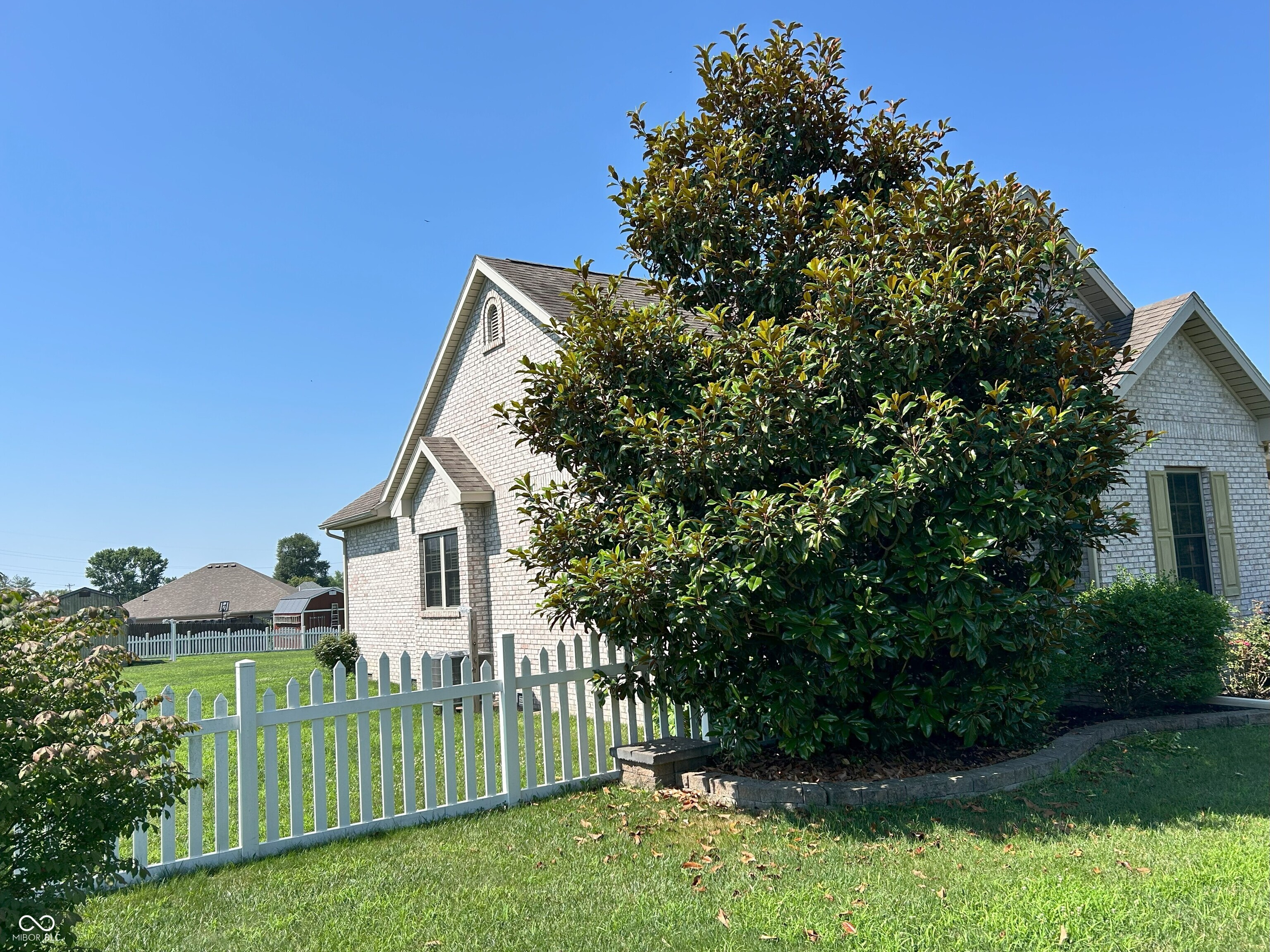 2080 Galway Trail N