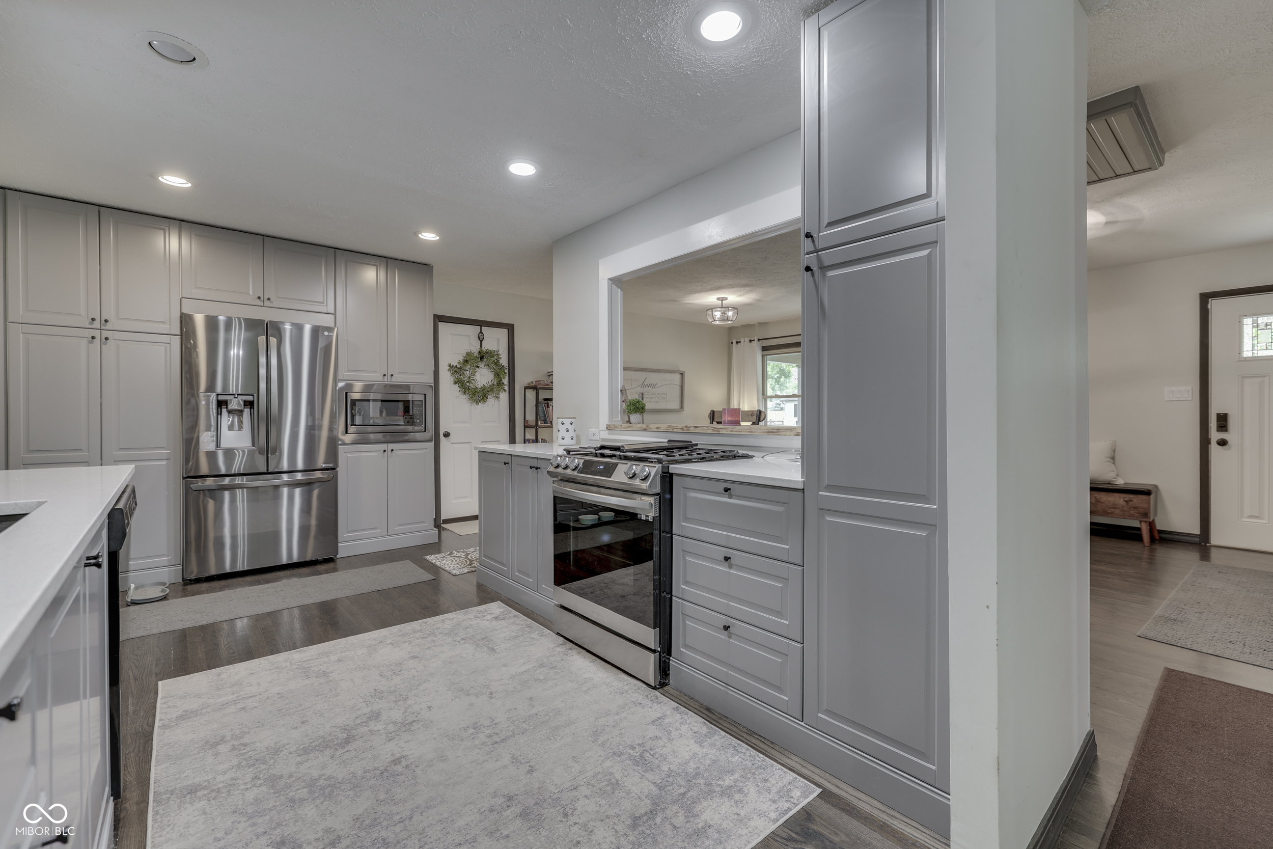 110 N Tresslar Avenue