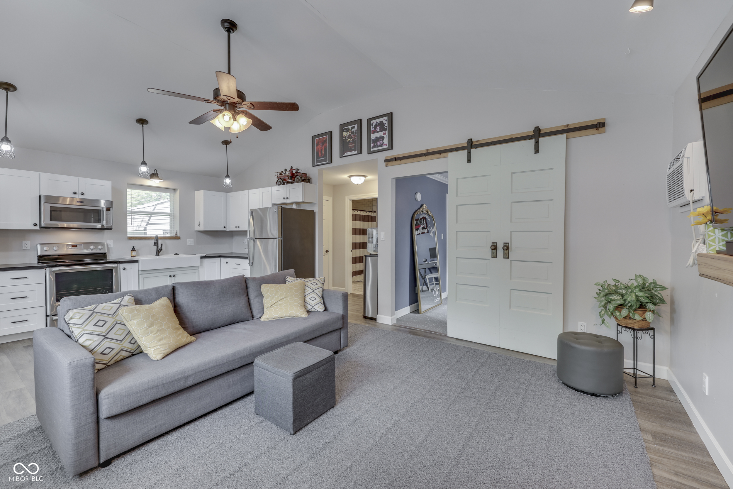 110 N Tresslar Avenue