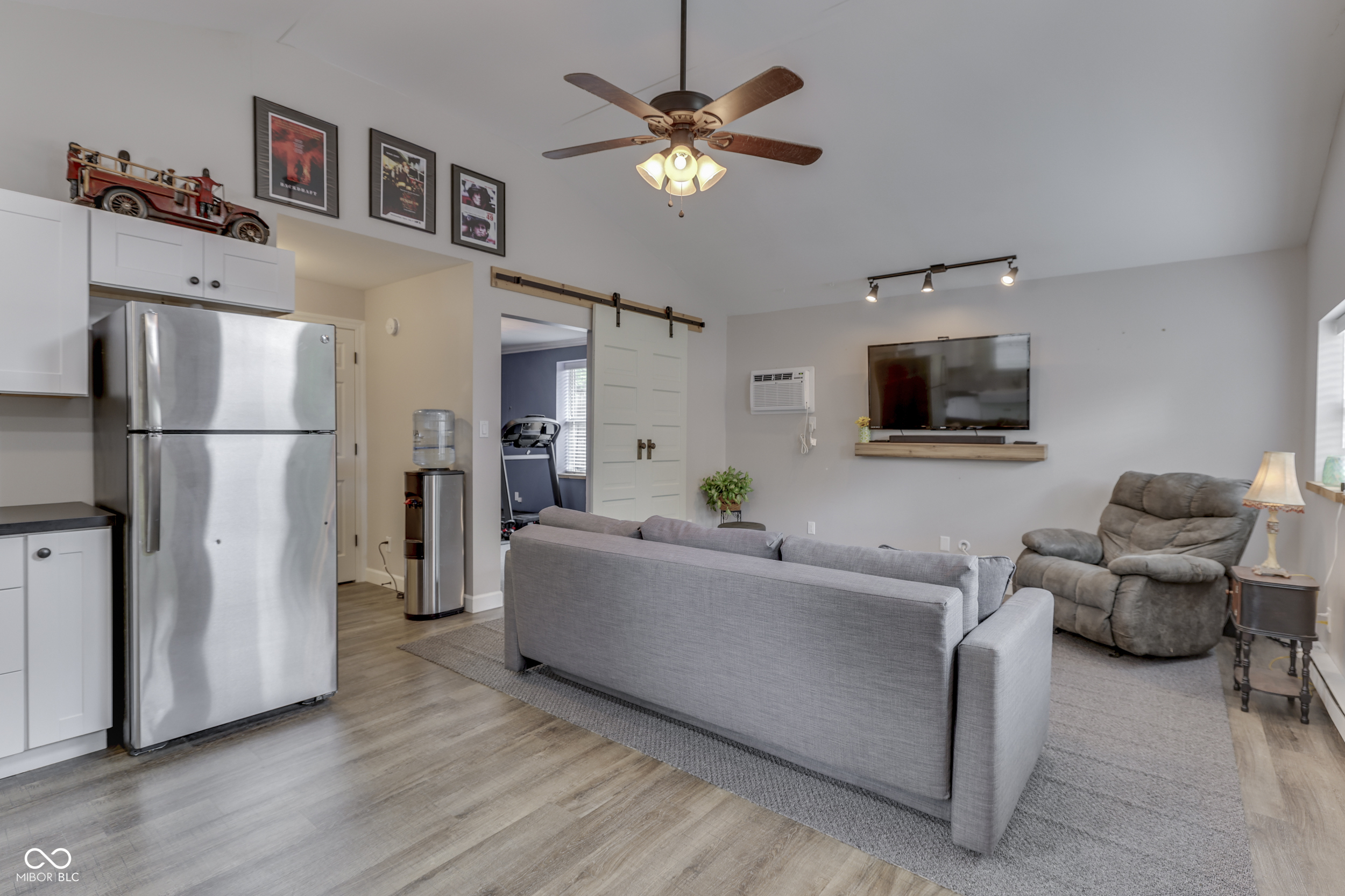 110 N Tresslar Avenue