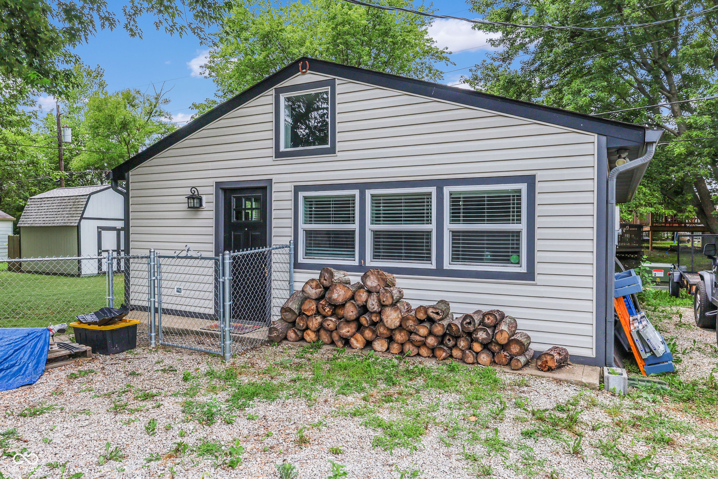 110 N Tresslar Avenue