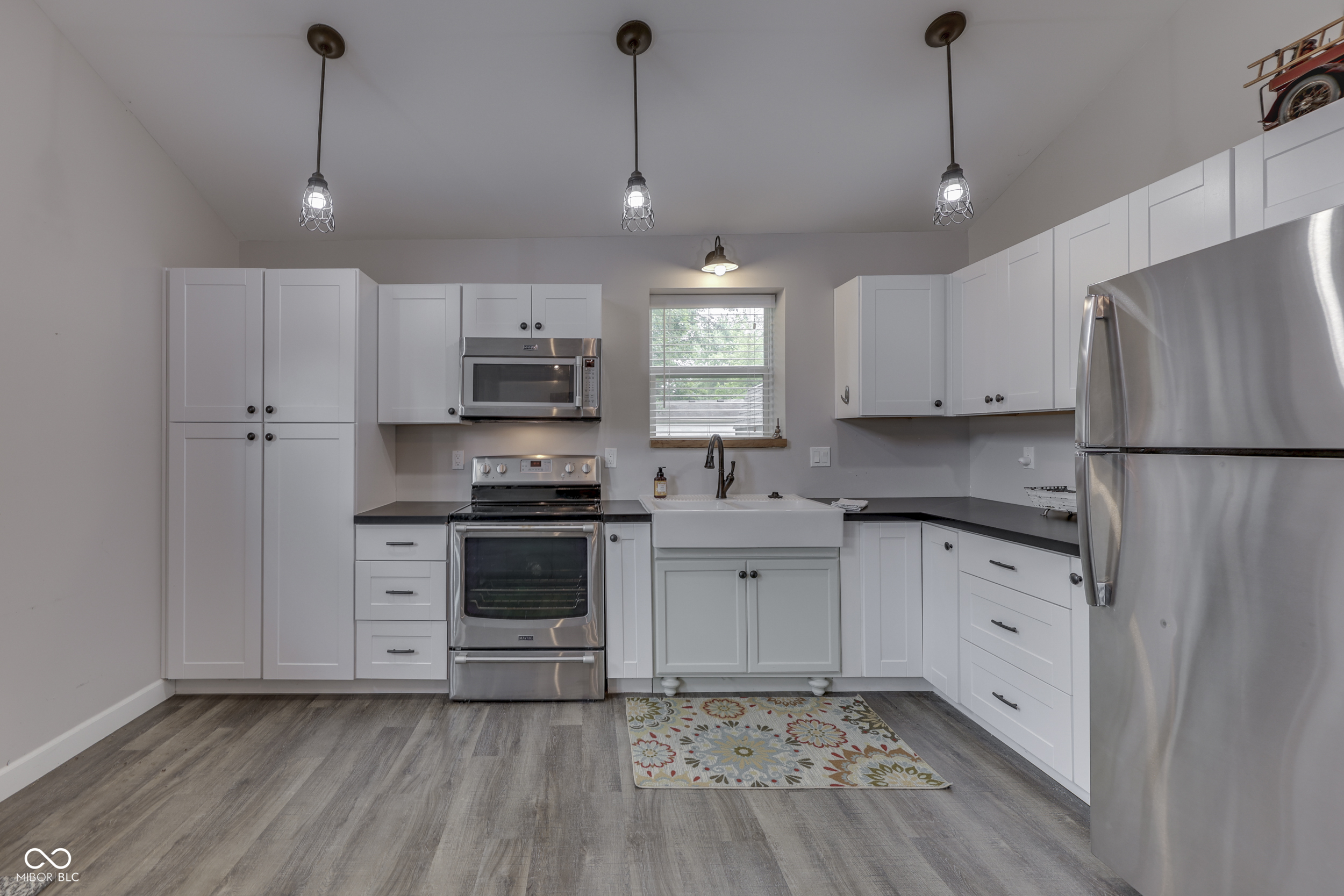 110 N Tresslar Avenue