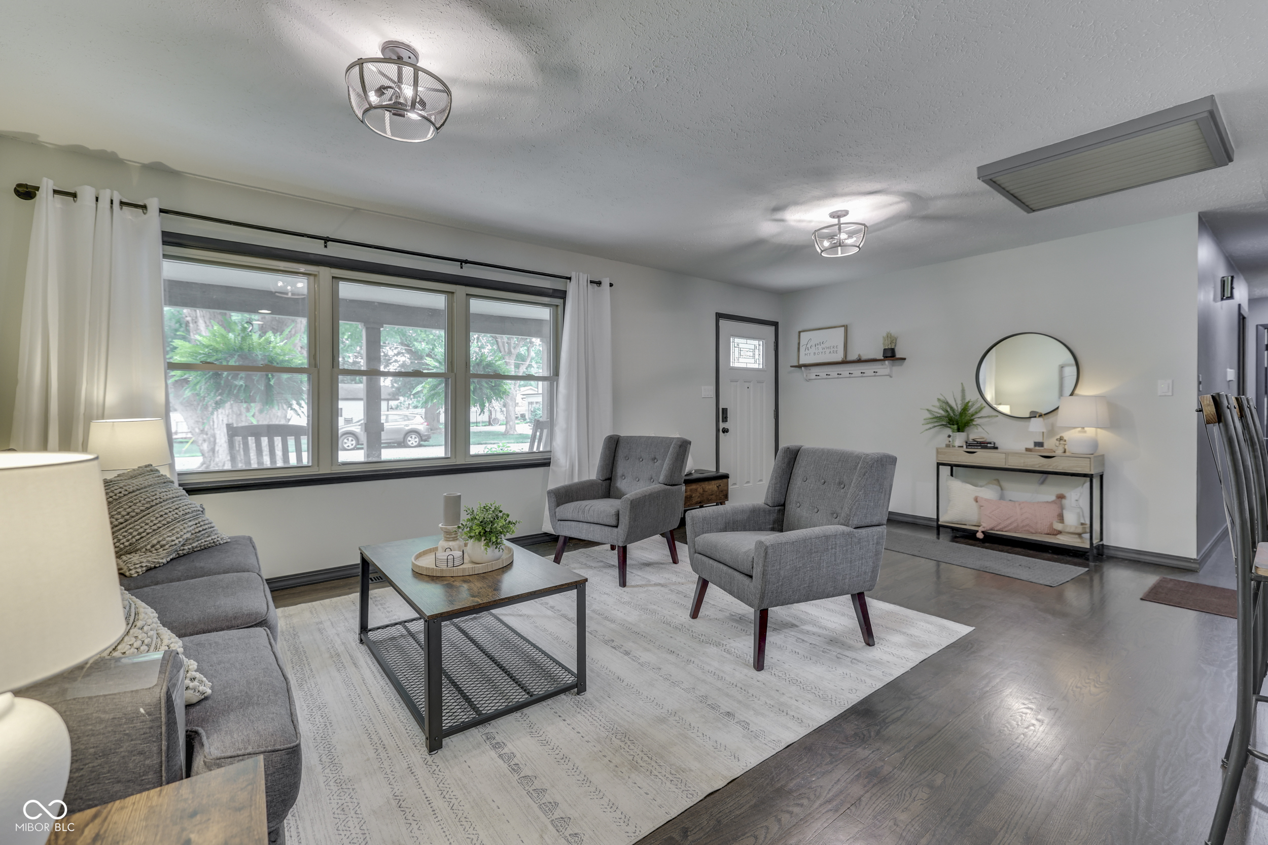 110 N Tresslar Avenue