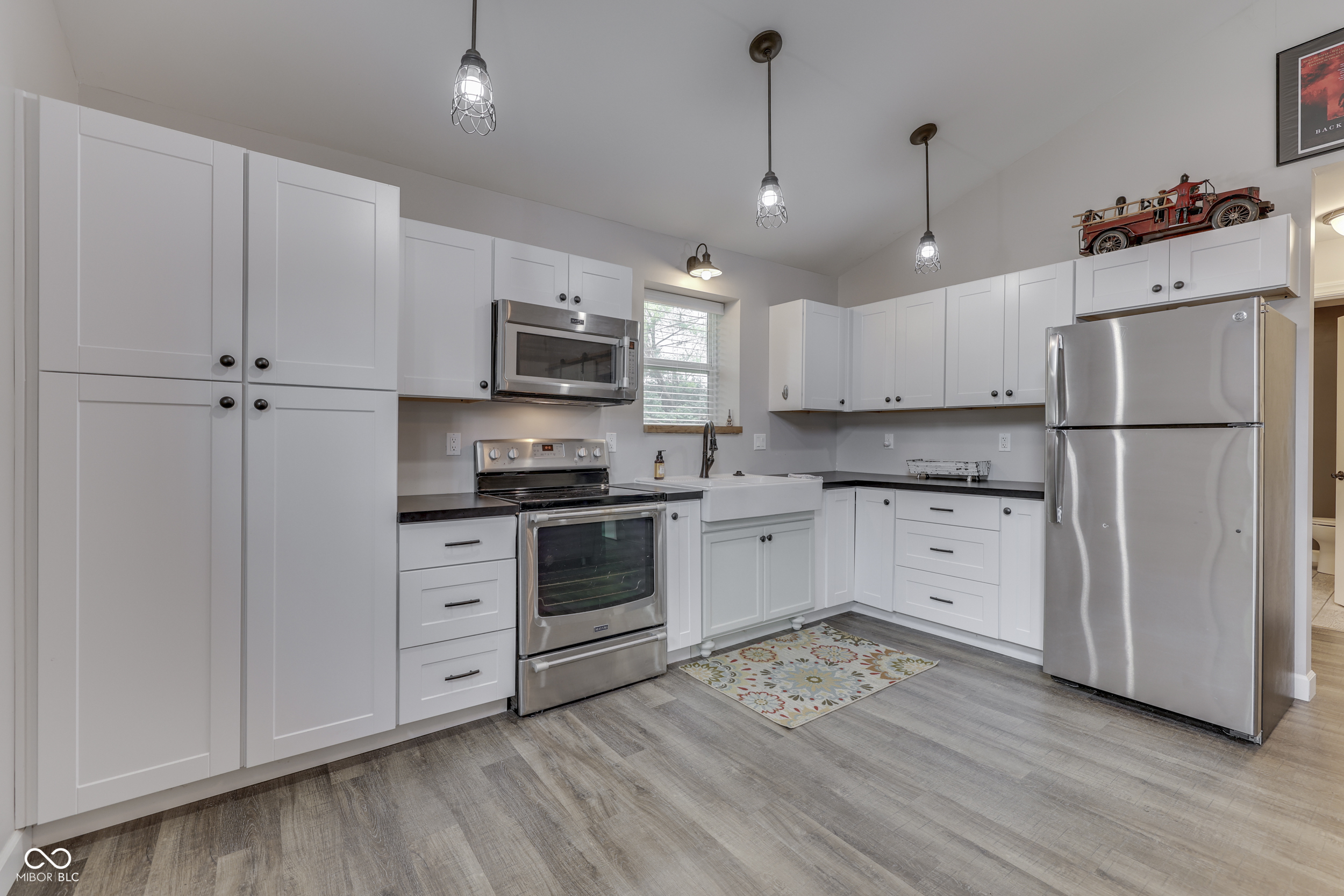 110 N Tresslar Avenue