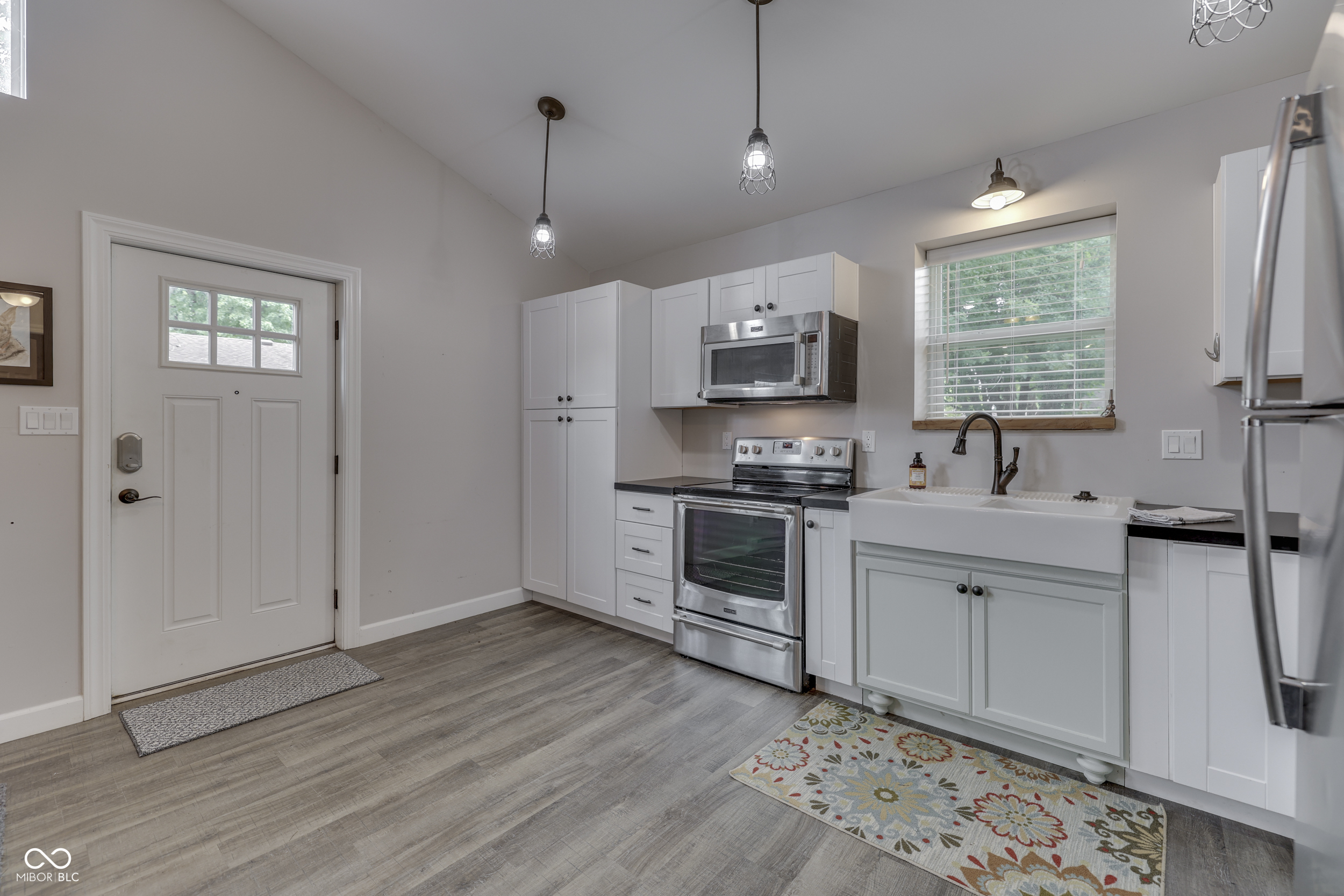 110 N Tresslar Avenue