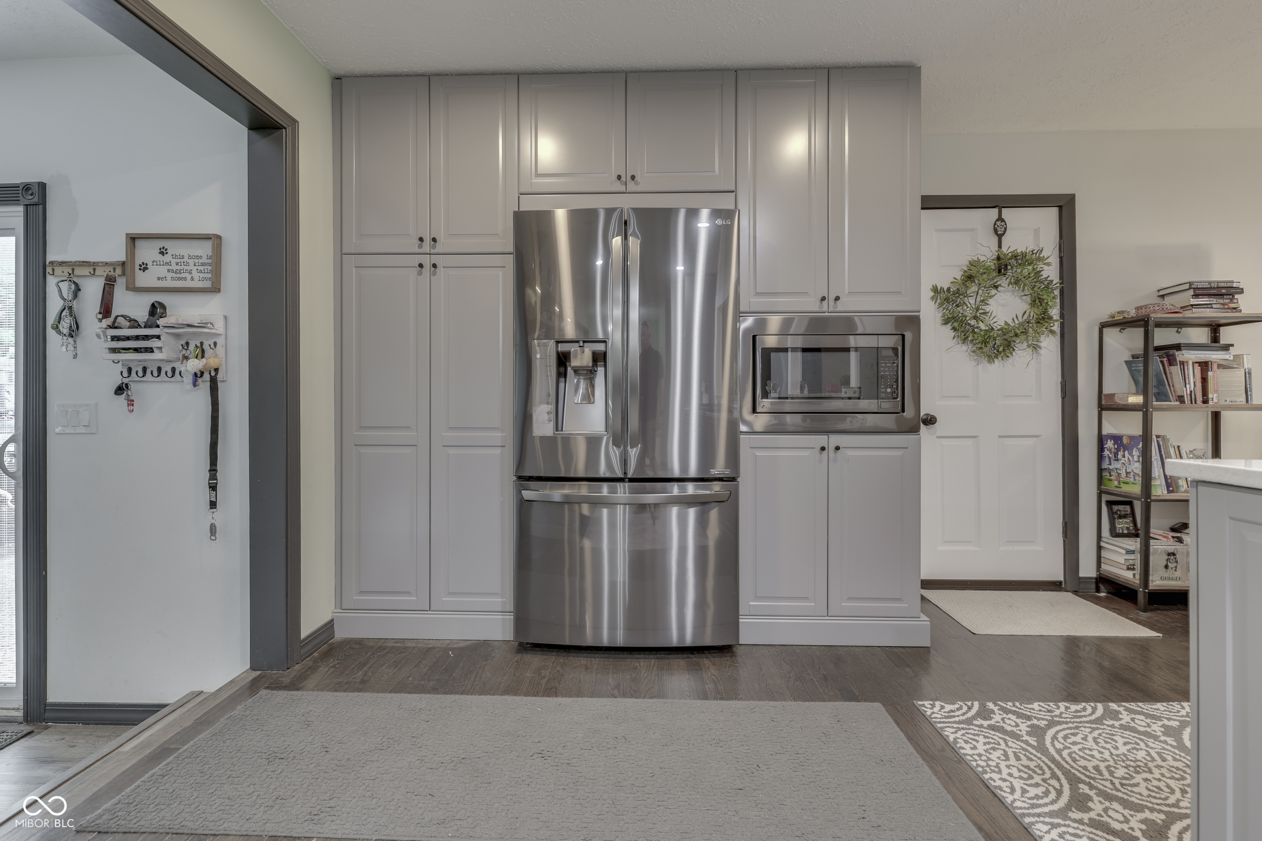 110 N Tresslar Avenue