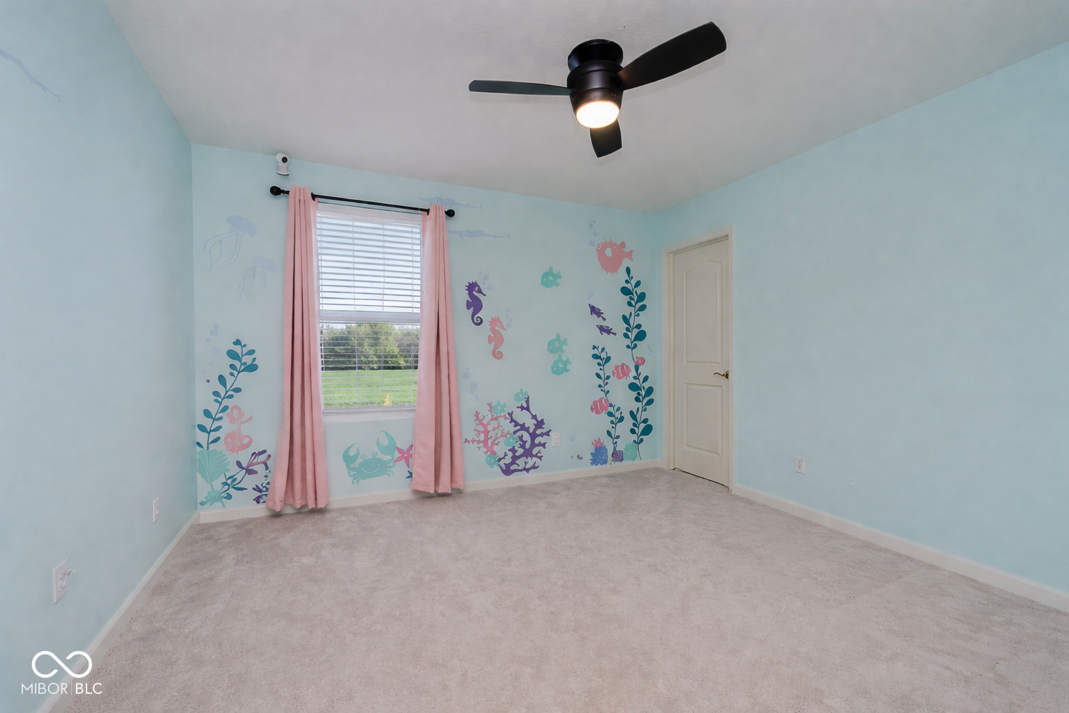 6944 Oakcrest Drive