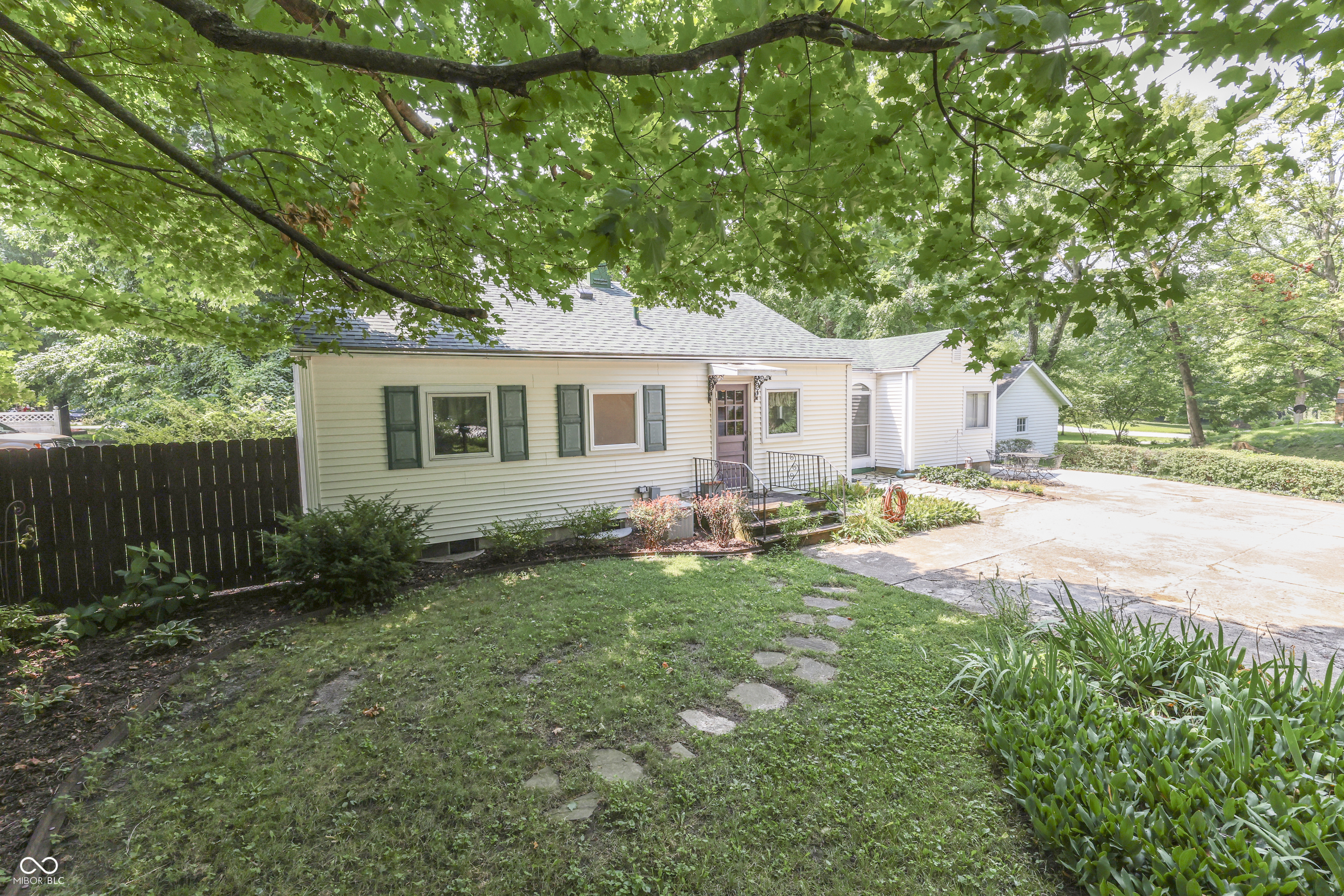 412 Beech Park Drive