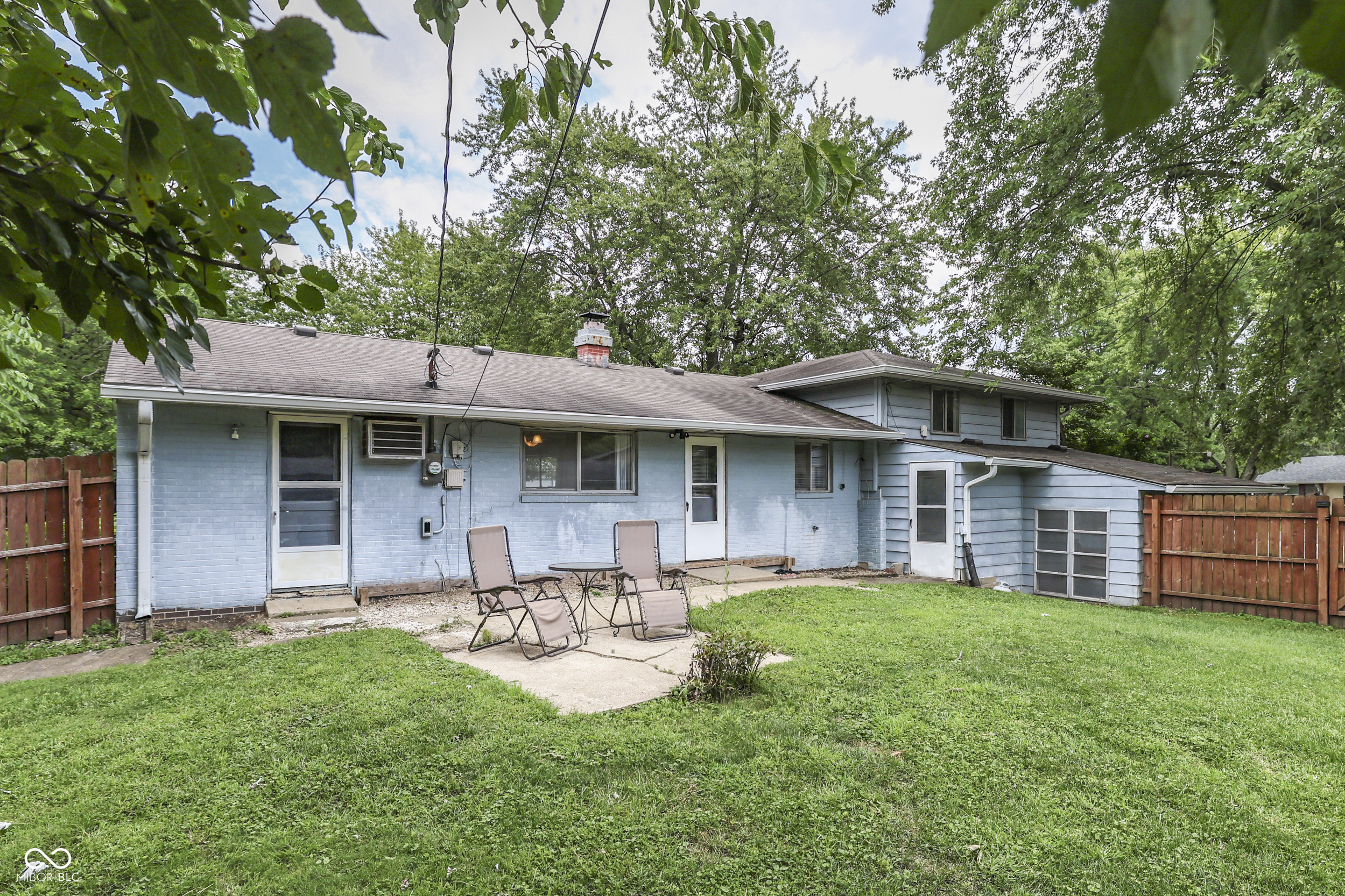 1110 Barefoot Trail