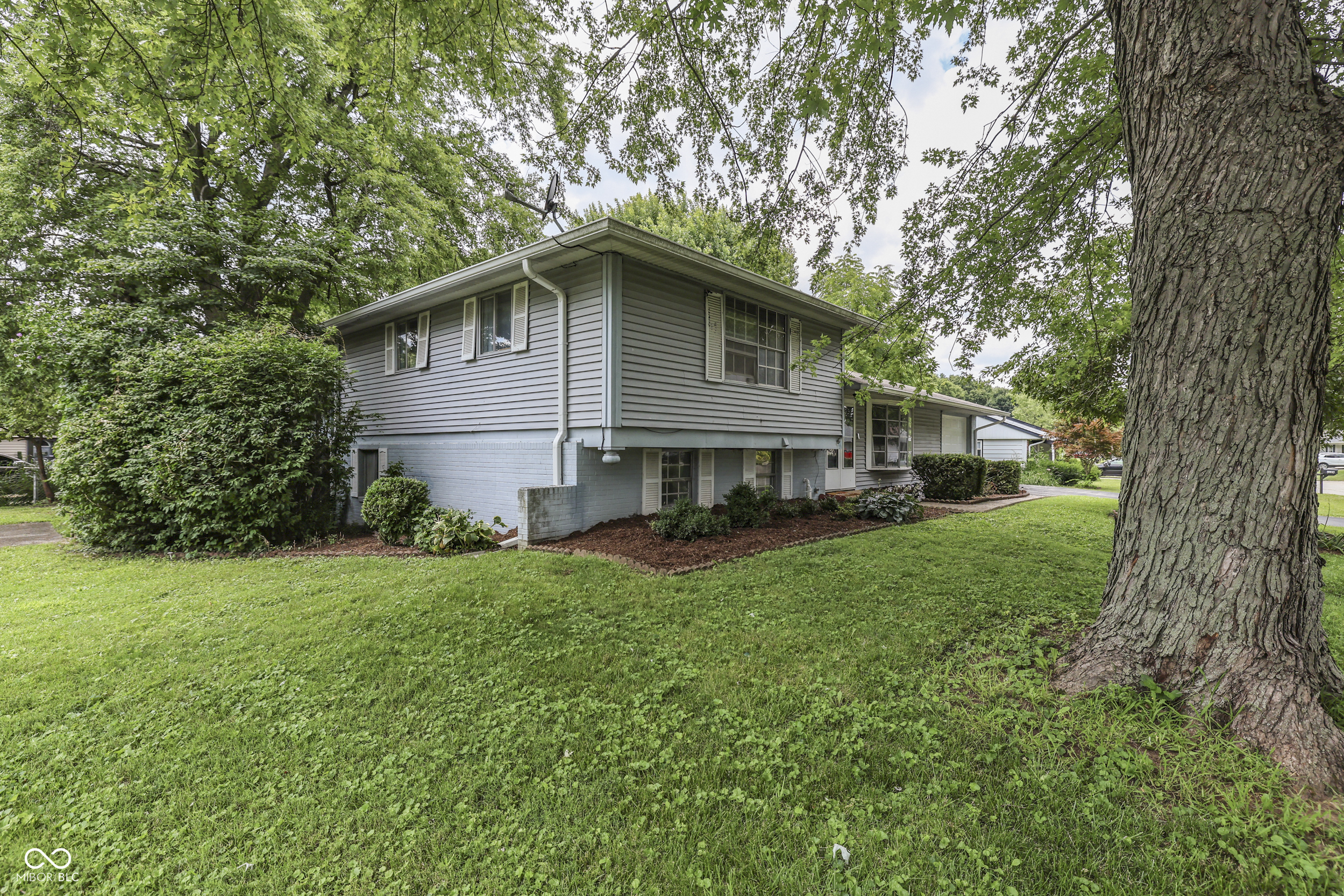 1110 Barefoot Trail
