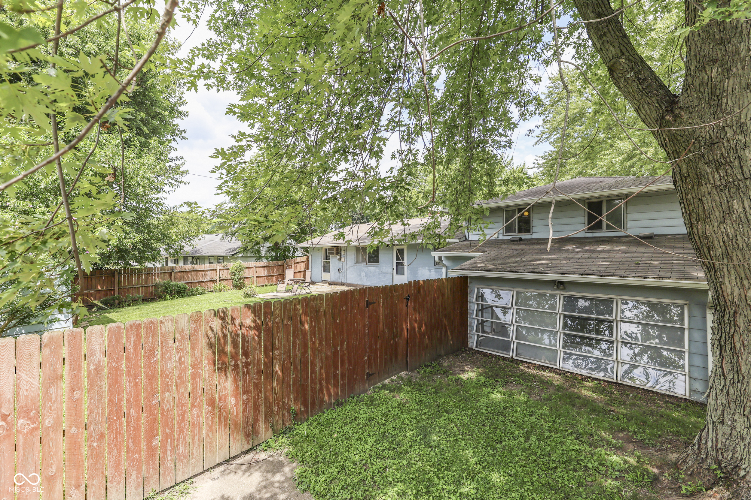 1110 Barefoot Trail