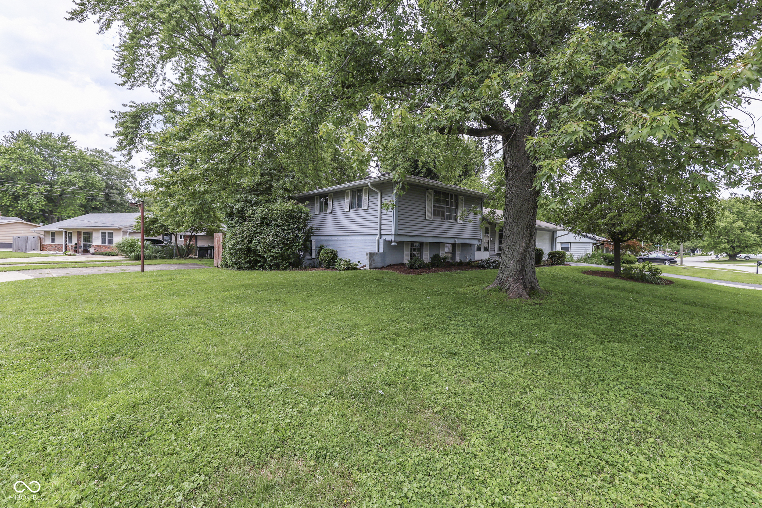 1110 Barefoot Trail