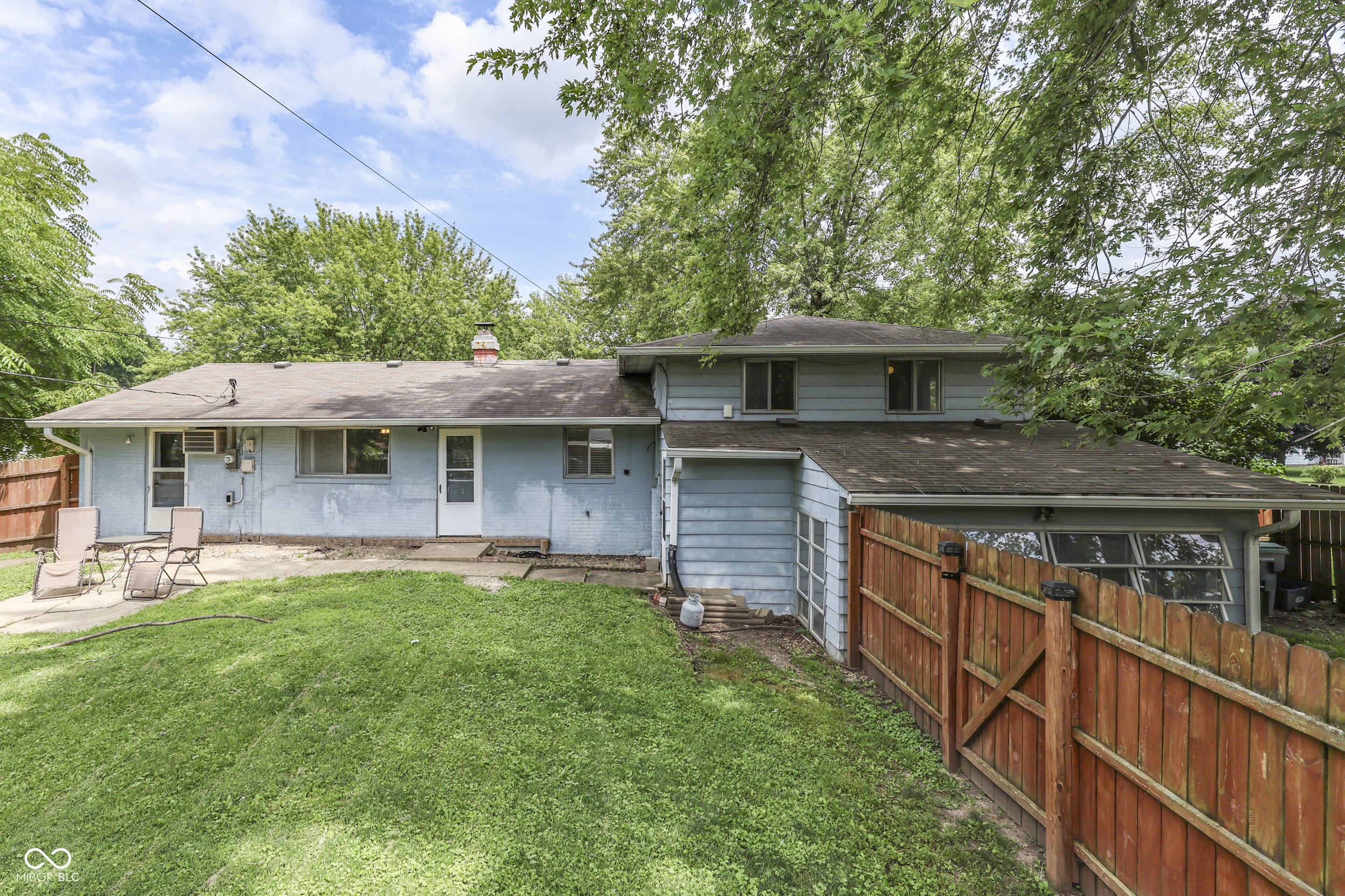 1110 Barefoot Trail