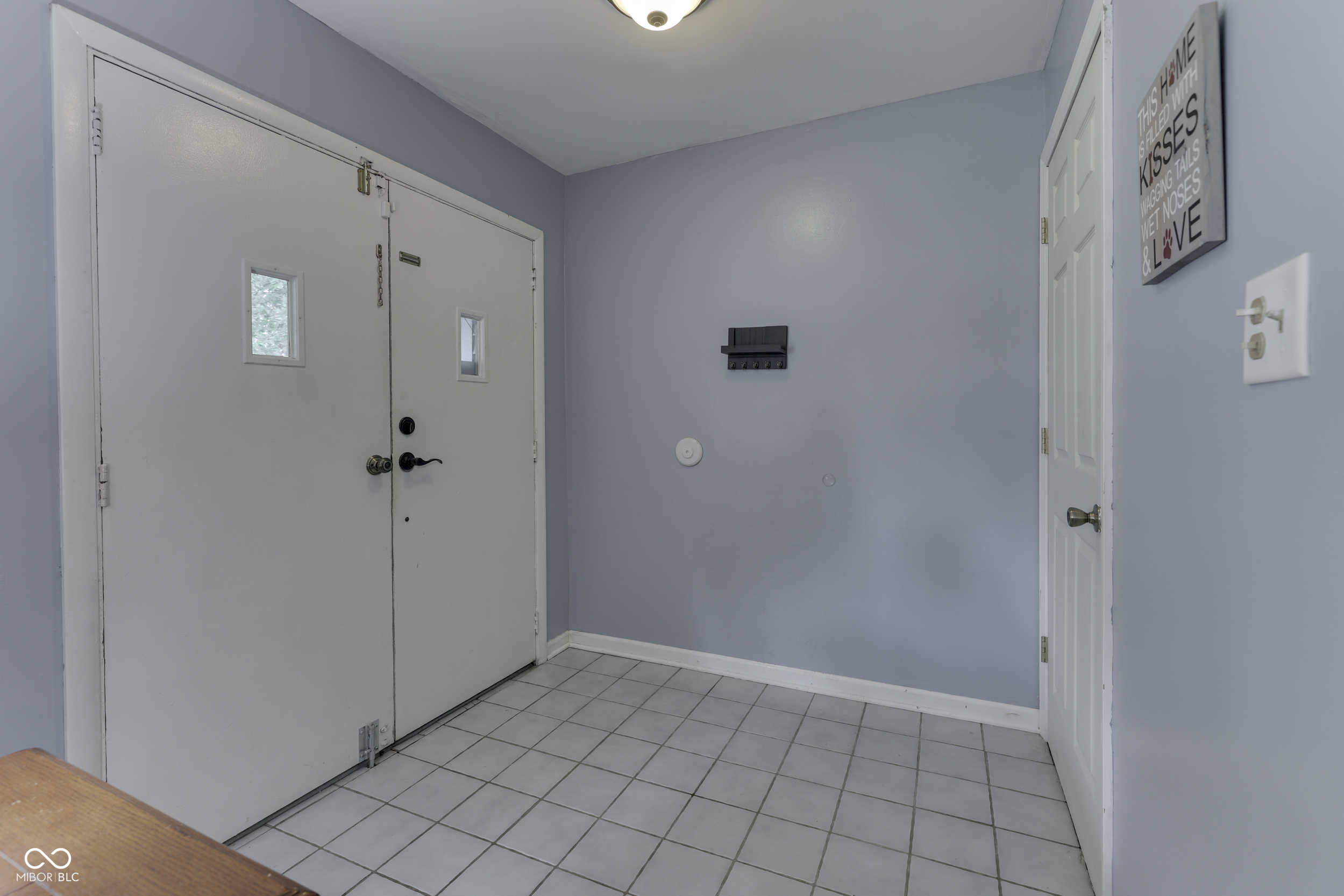 1110 Barefoot Trail