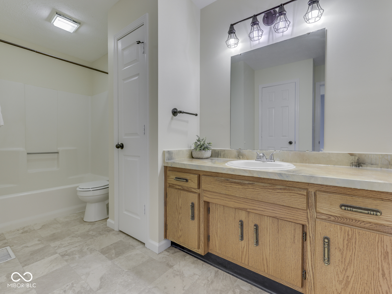 1136 Paradise Way N Unit: C