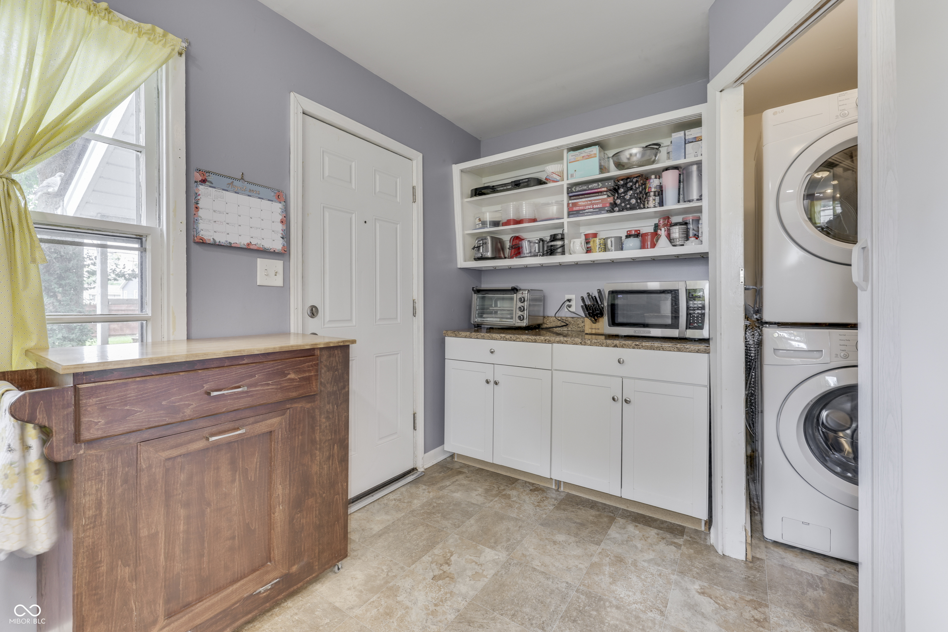 112 Mercator Drive