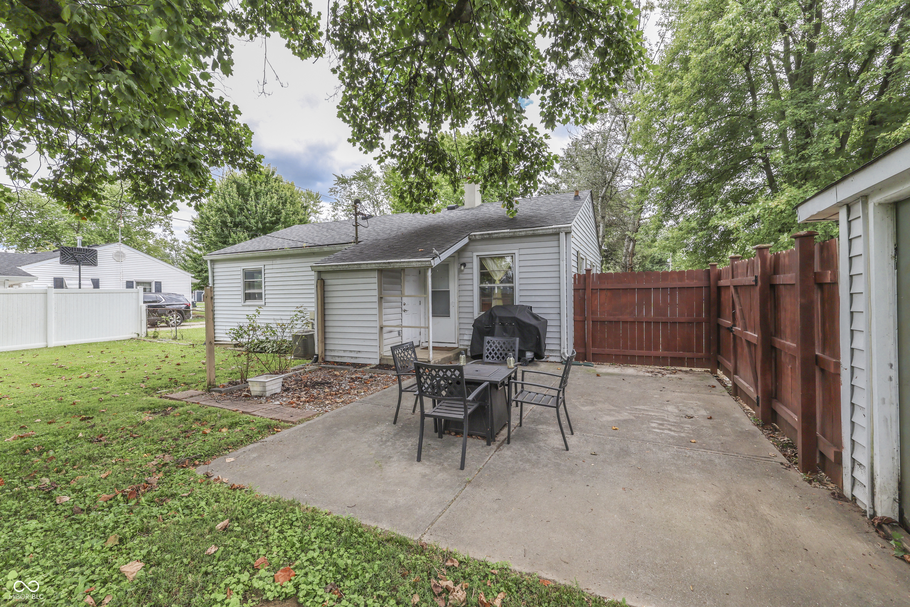 112 Mercator Drive
