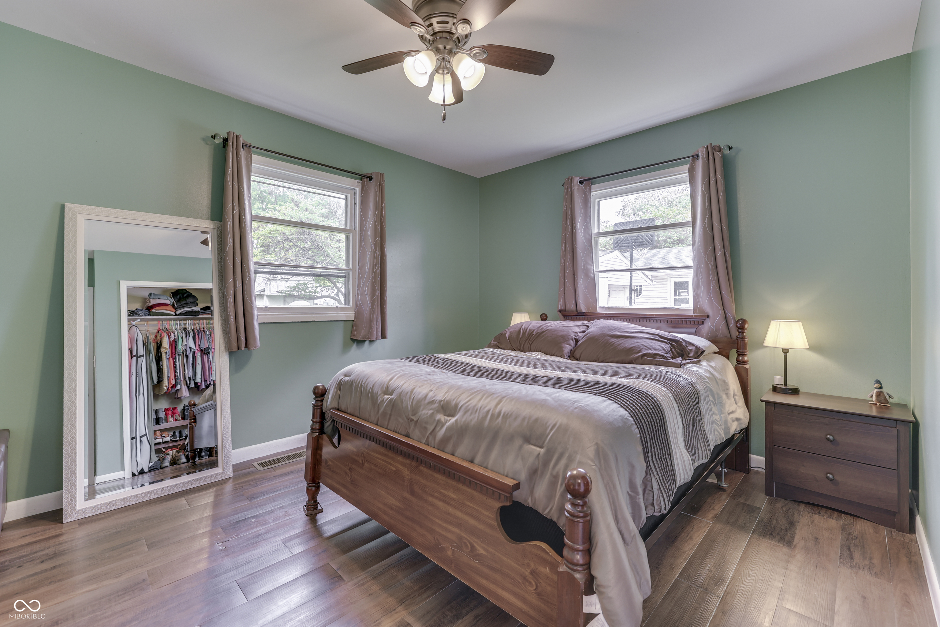112 Mercator Drive