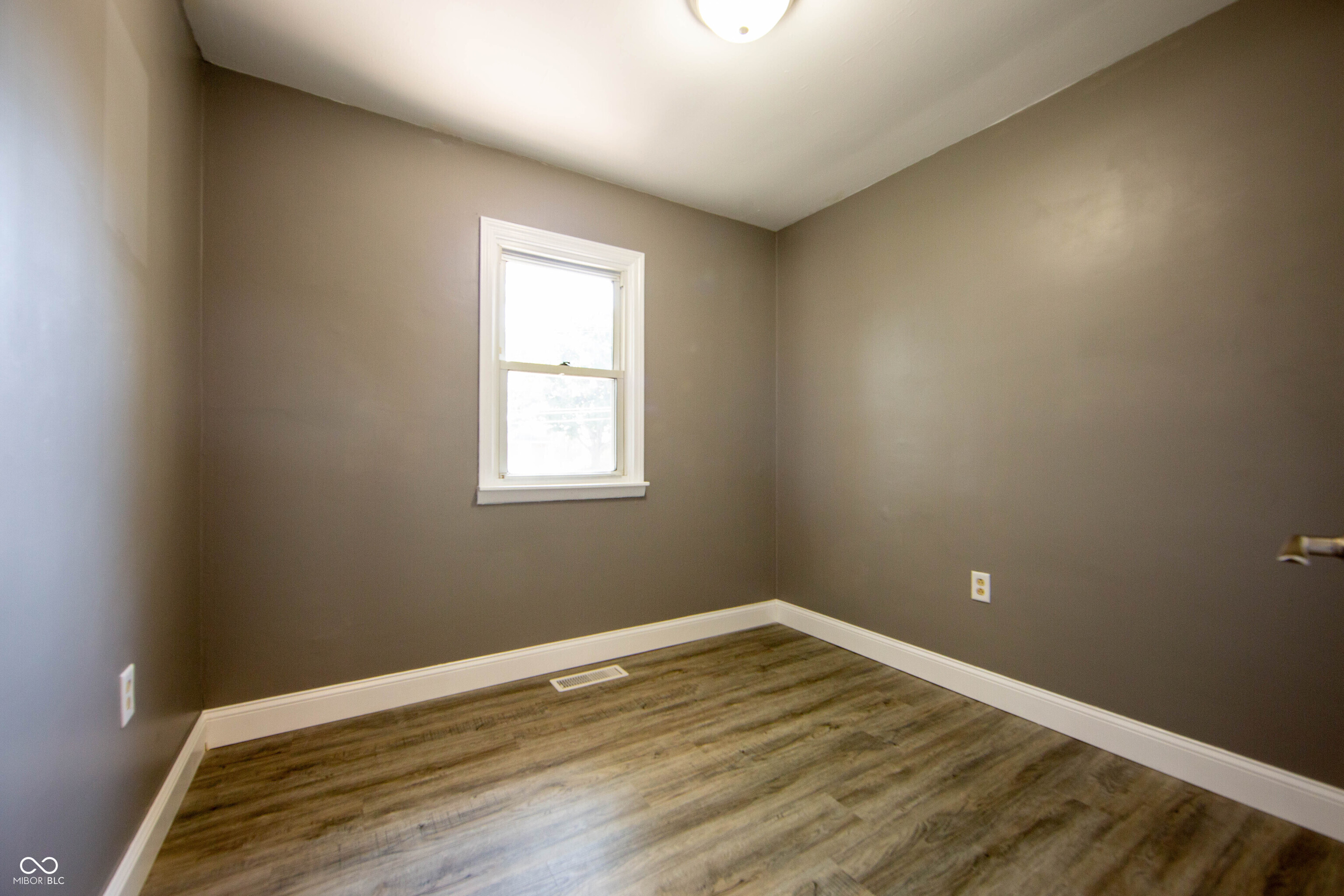 480 E Old Plank Road