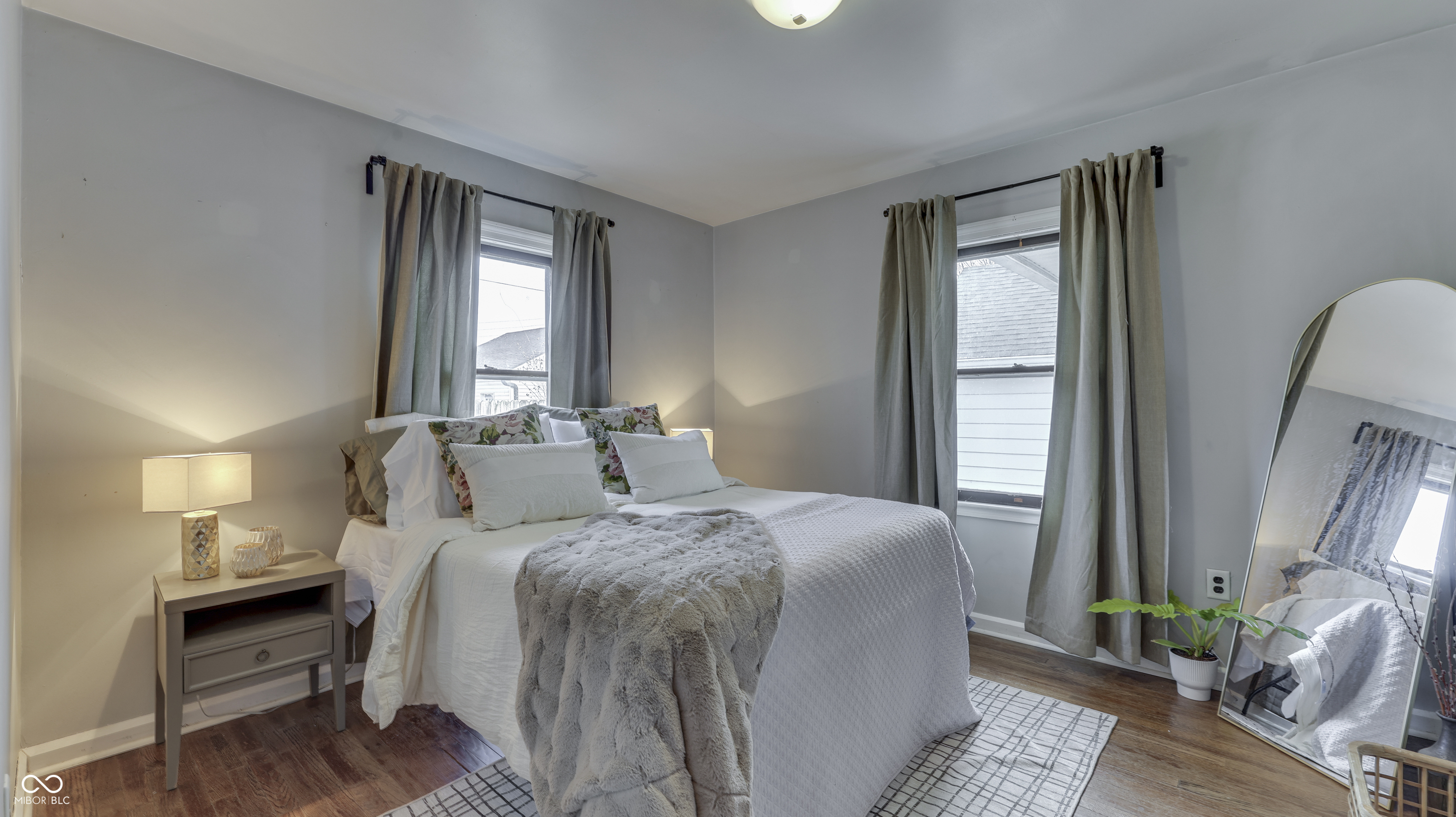 309 E Garfield Avenue