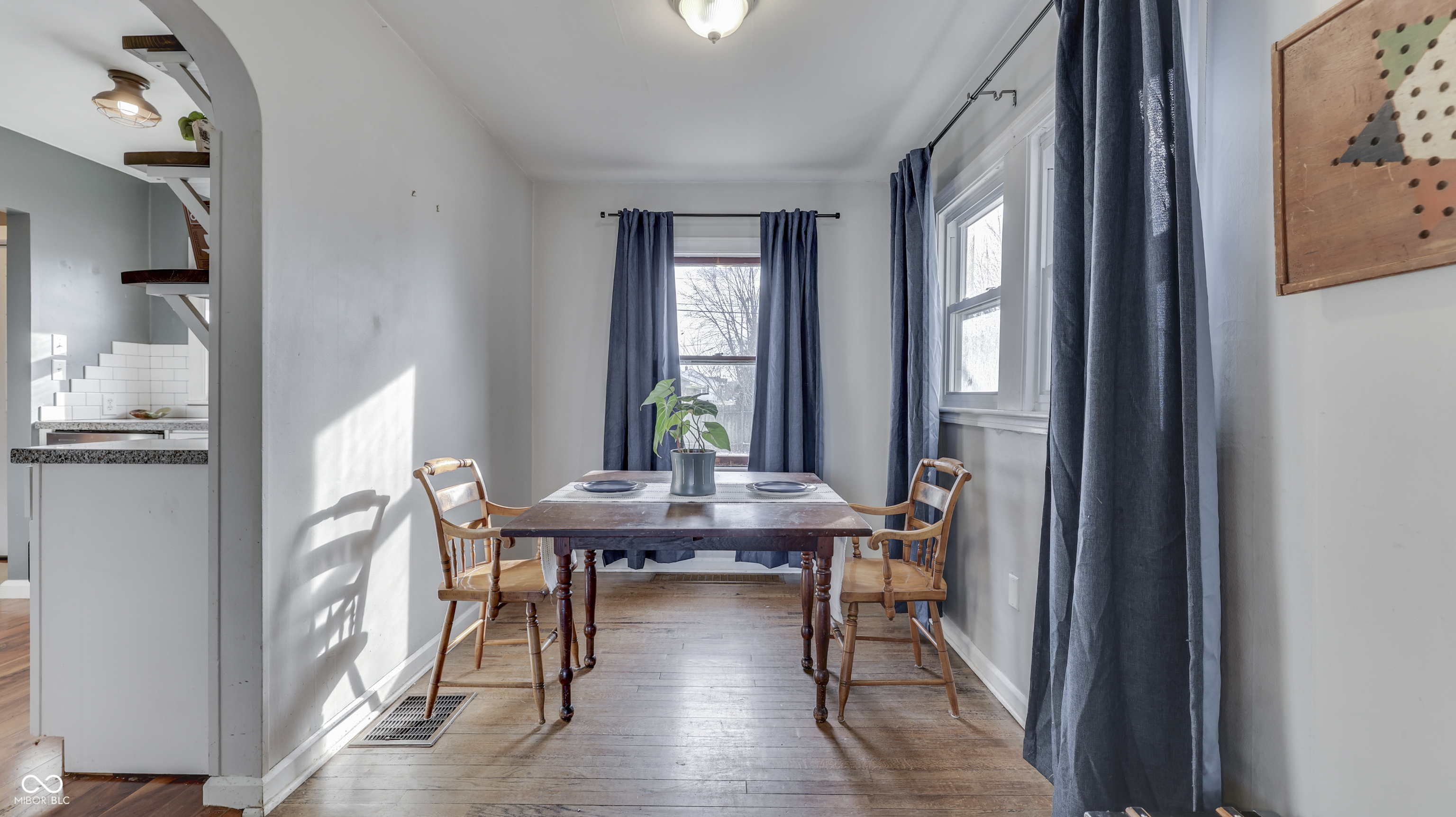 309 E Garfield Avenue