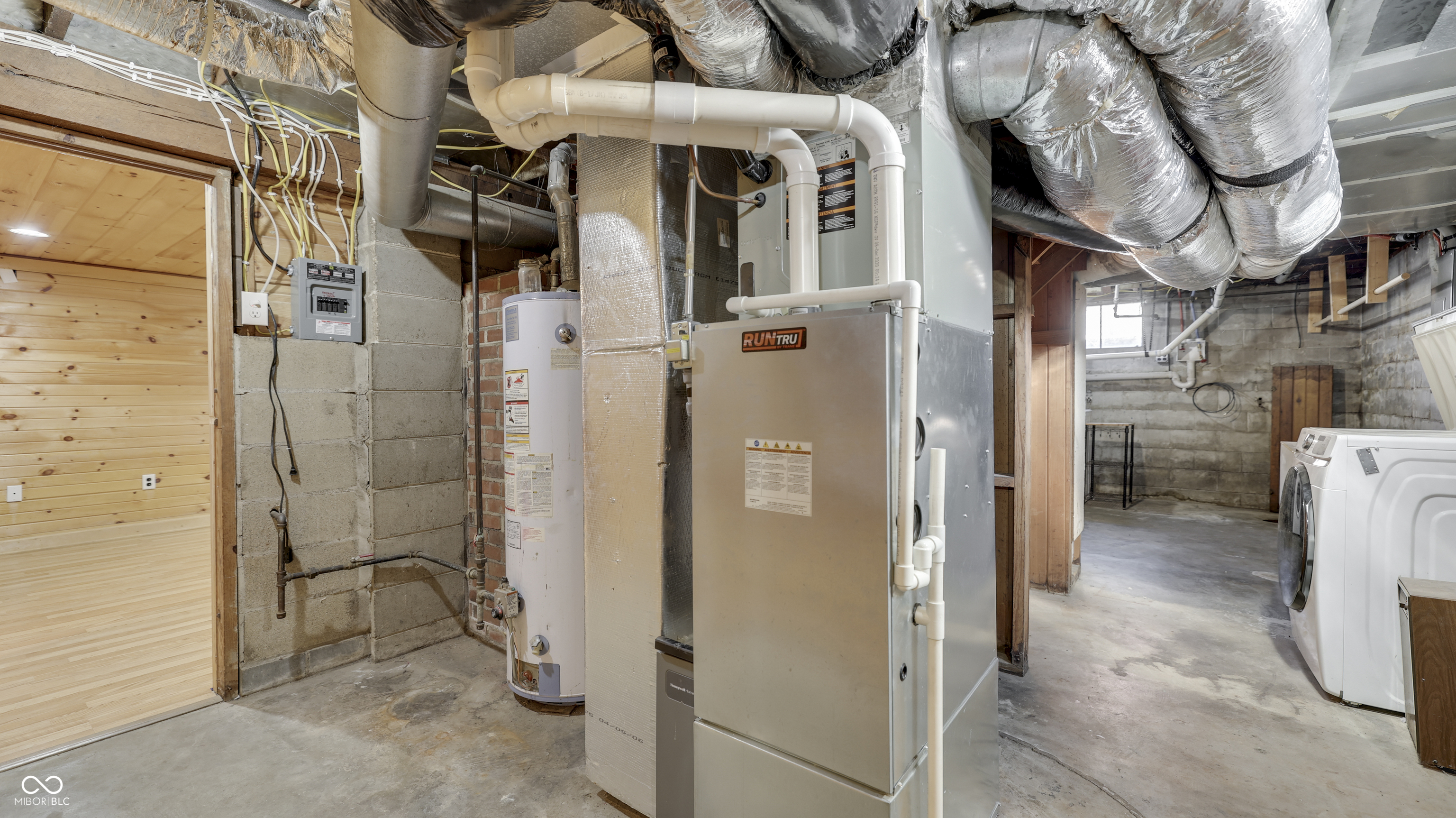 309 E Garfield Avenue