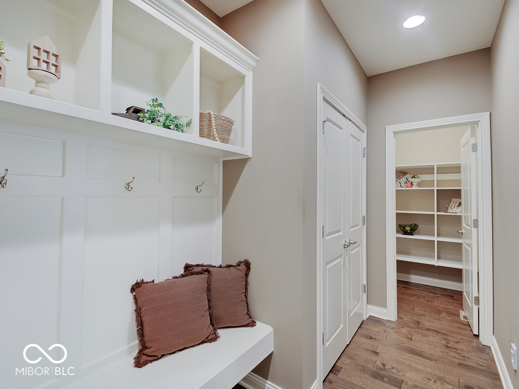 6712 Braemar Avenue S