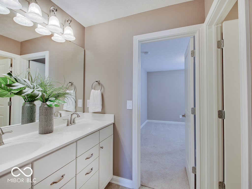 6712 Braemar Avenue S