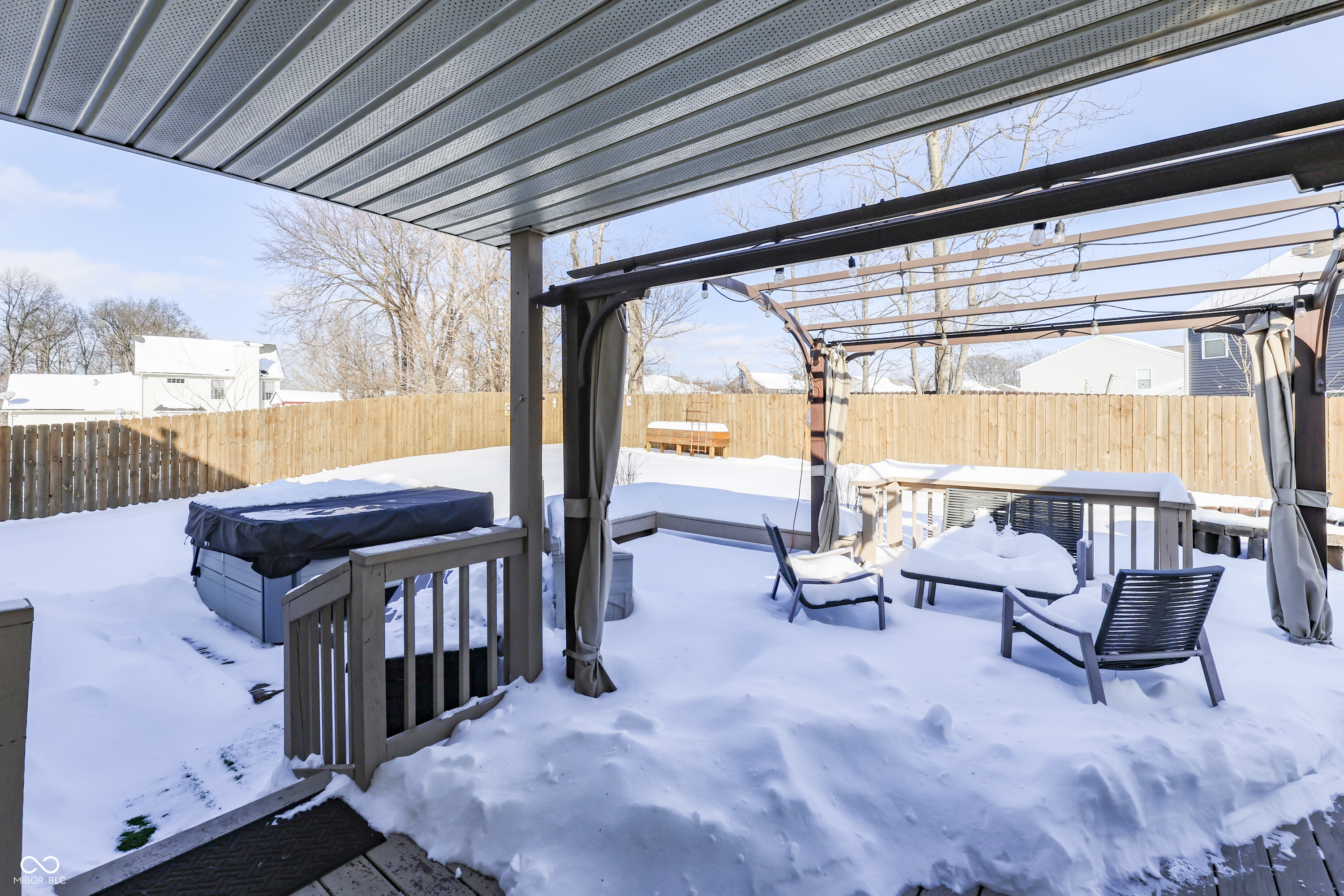 4586 N Shadow Wood Drive