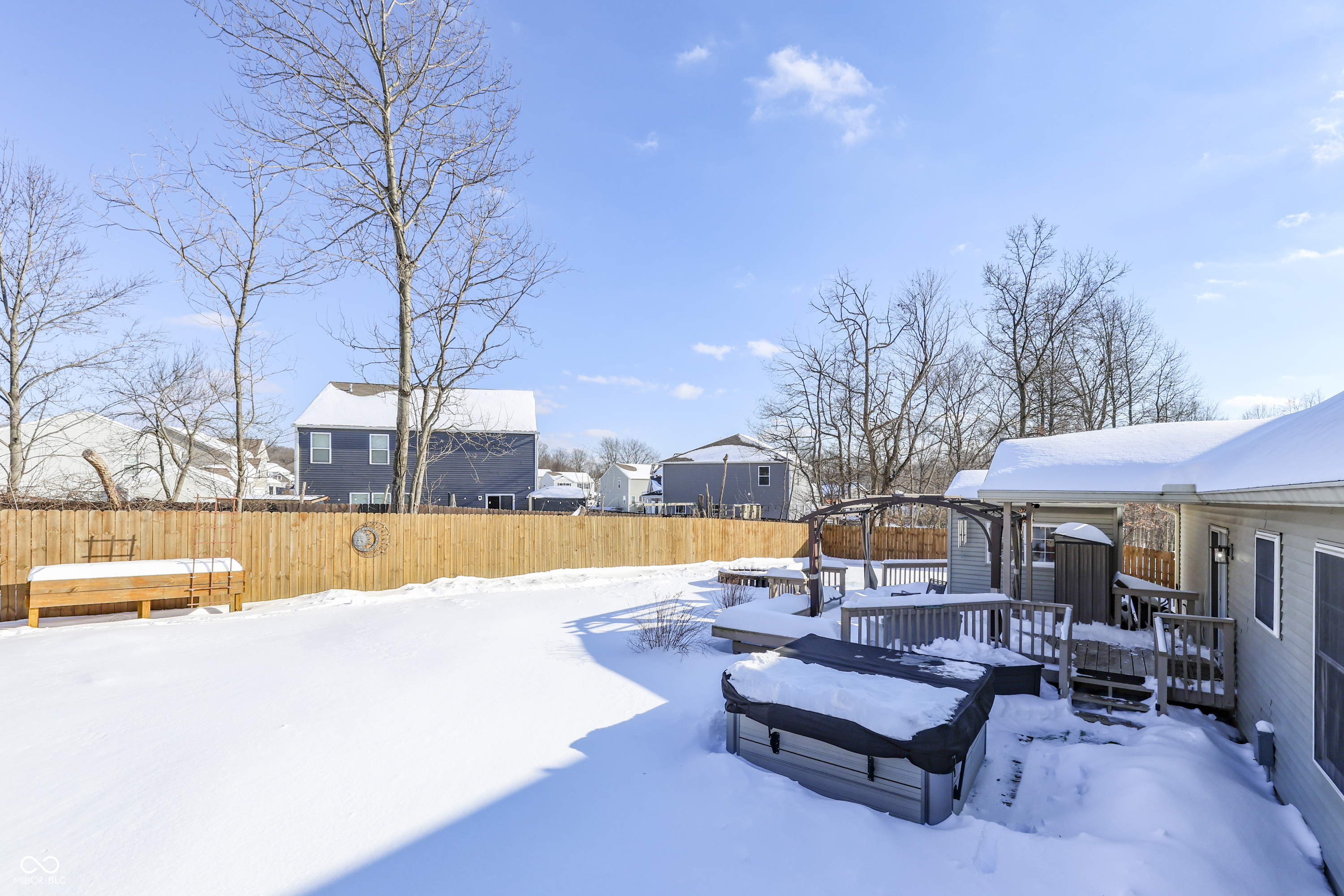 4586 N Shadow Wood Drive