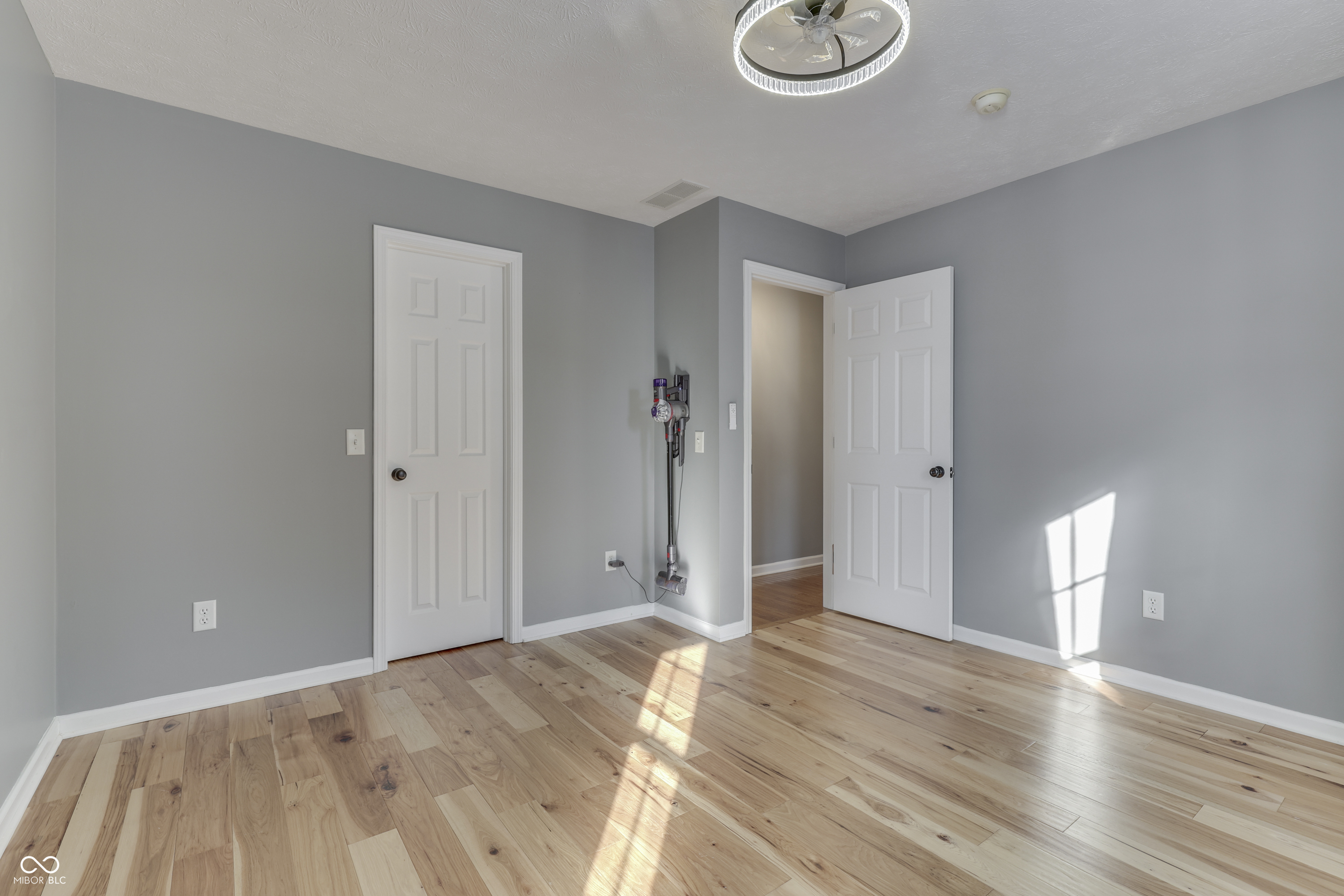 4586 N Shadow Wood Drive