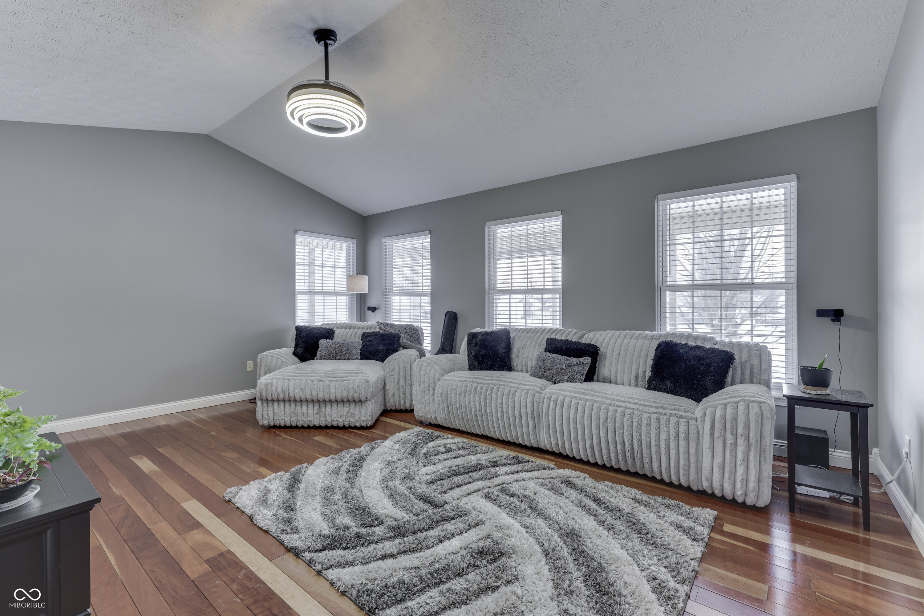 4586 N Shadow Wood Drive