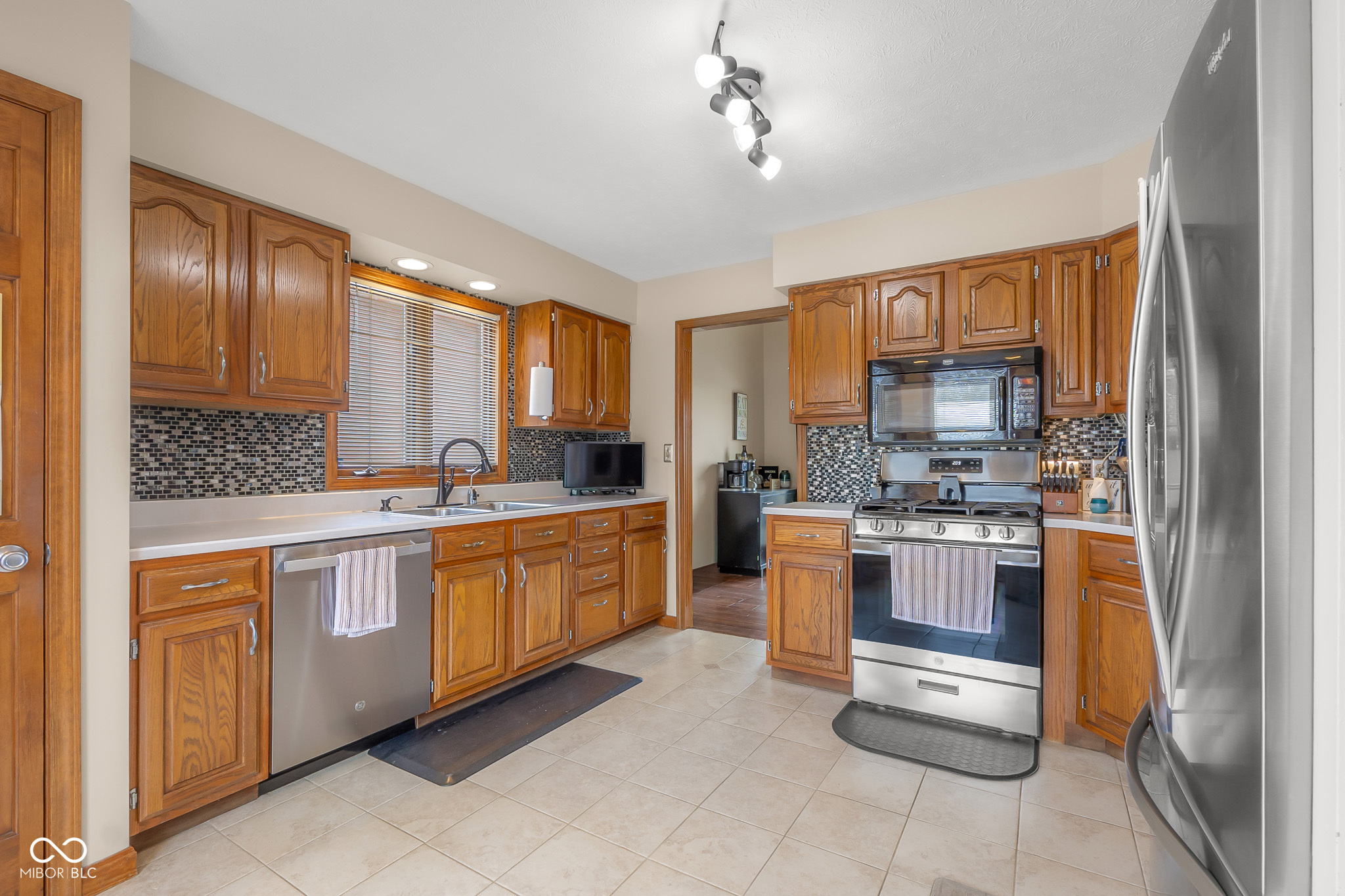 2917 Silver Fox Drive