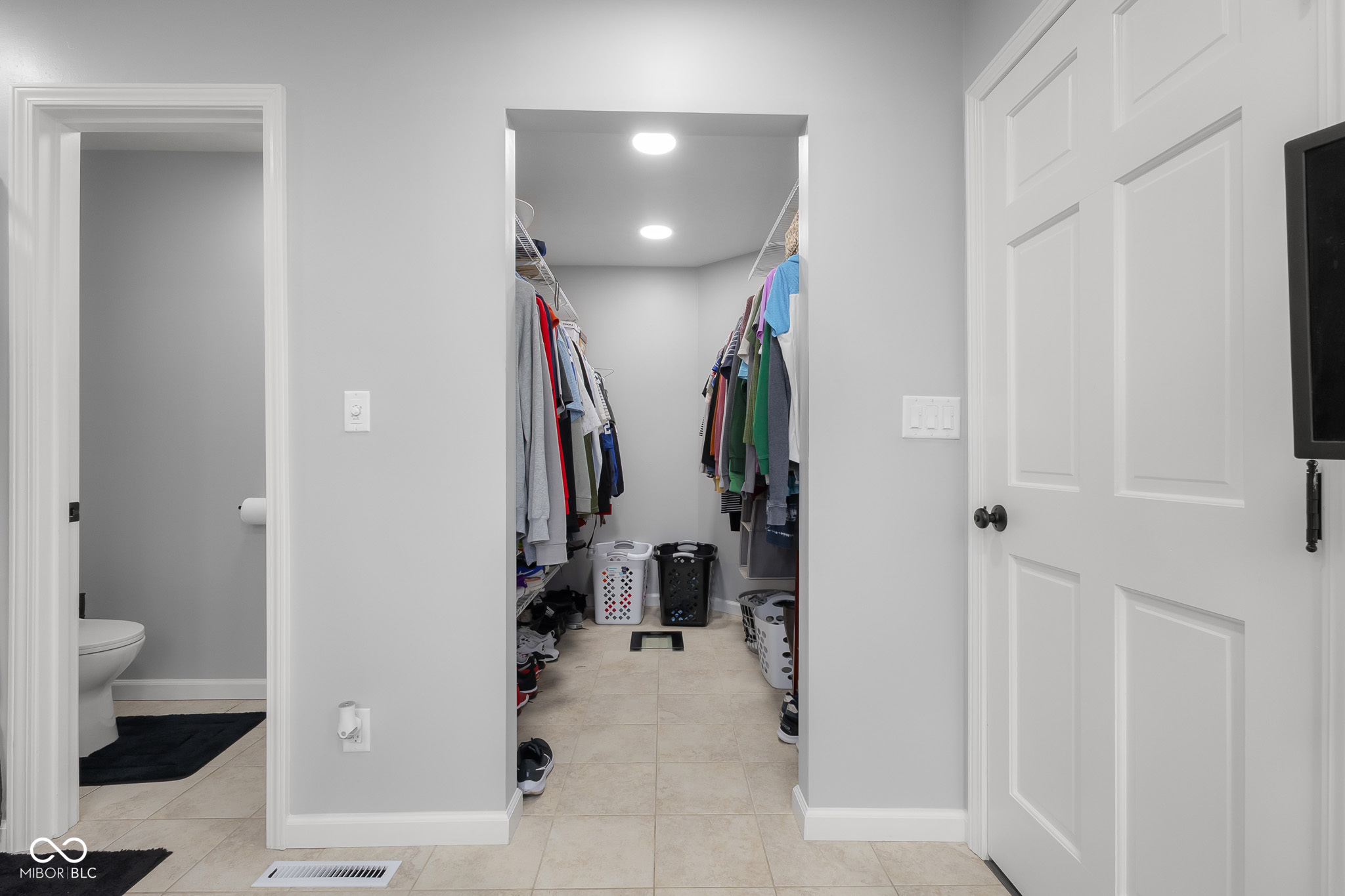 2917 Silver Fox Drive