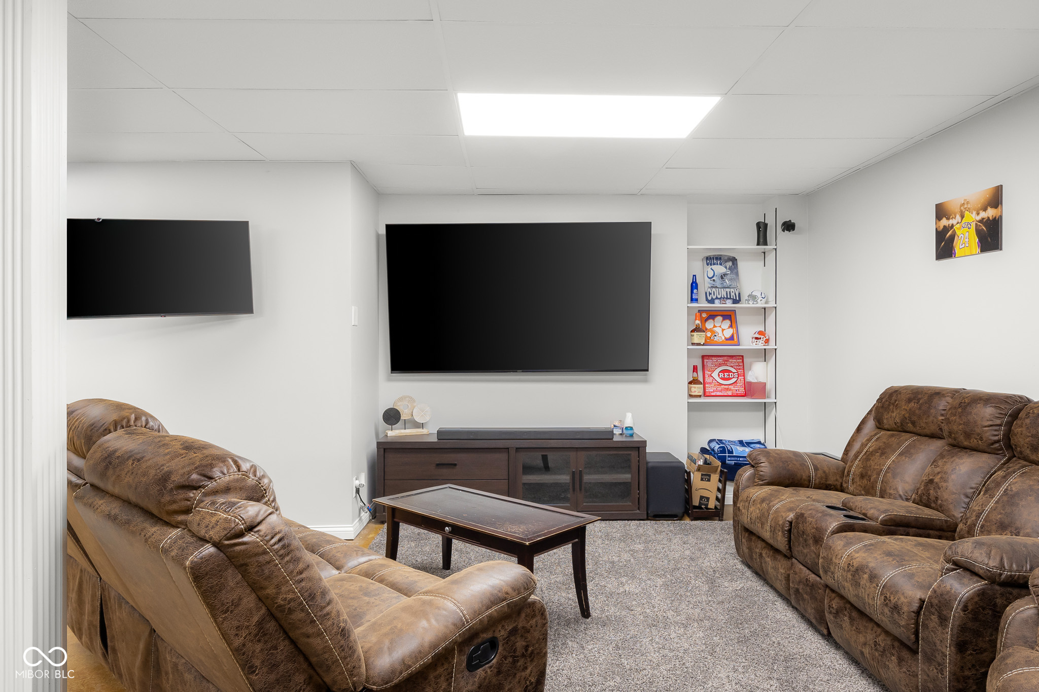 2917 Silver Fox Drive