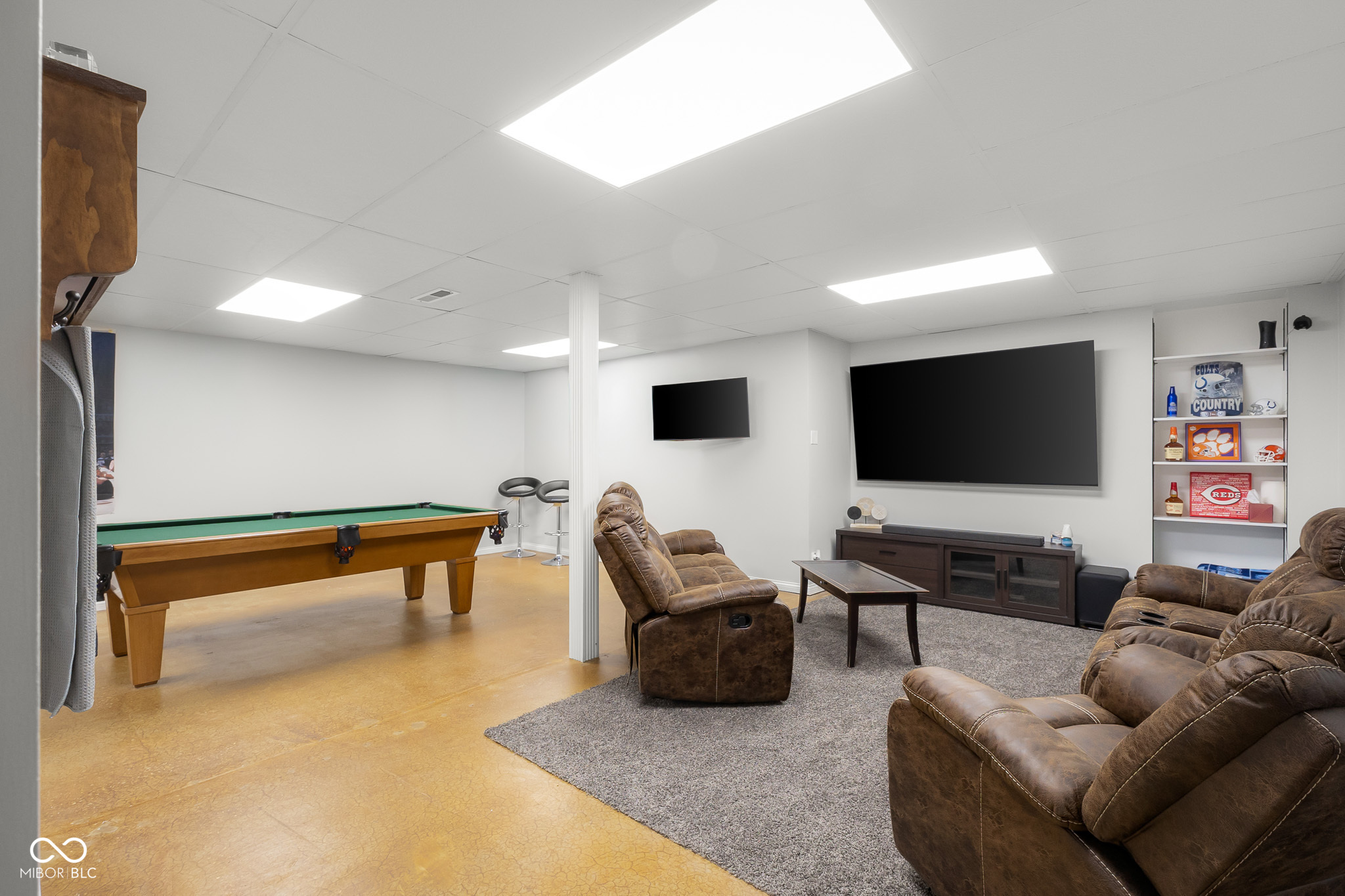 2917 Silver Fox Drive