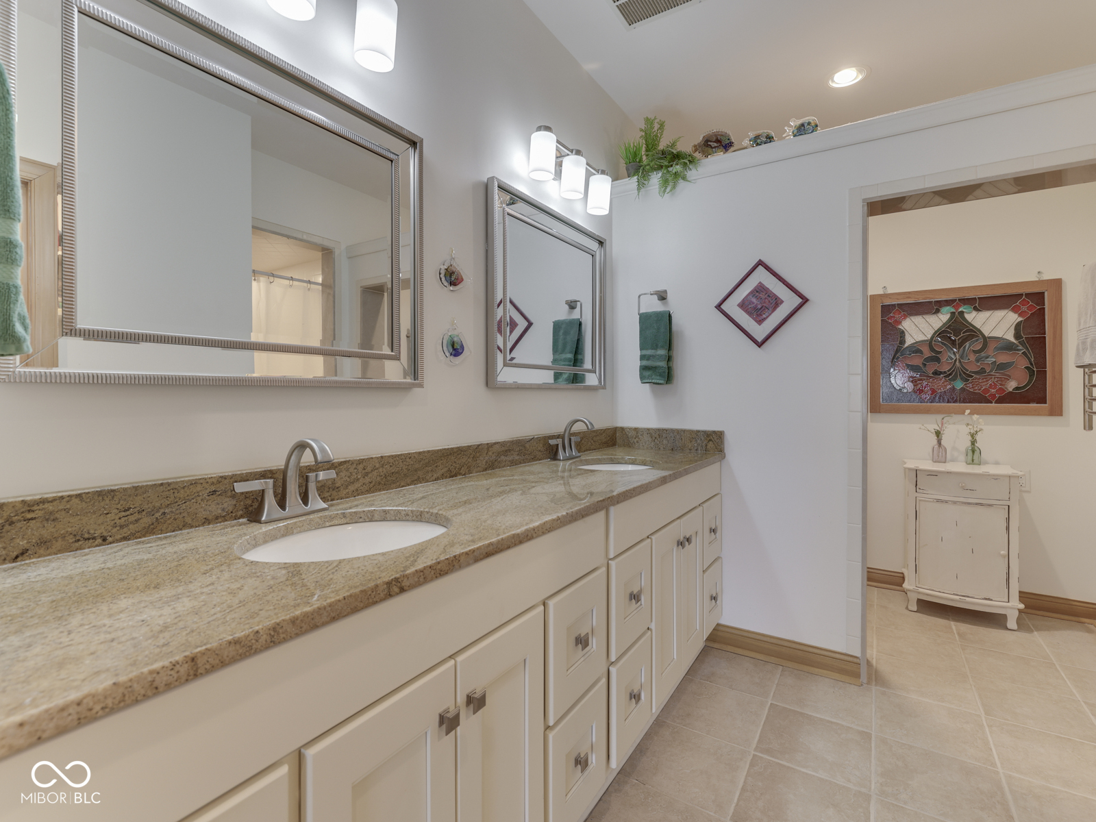 1752 Pathway Drive N