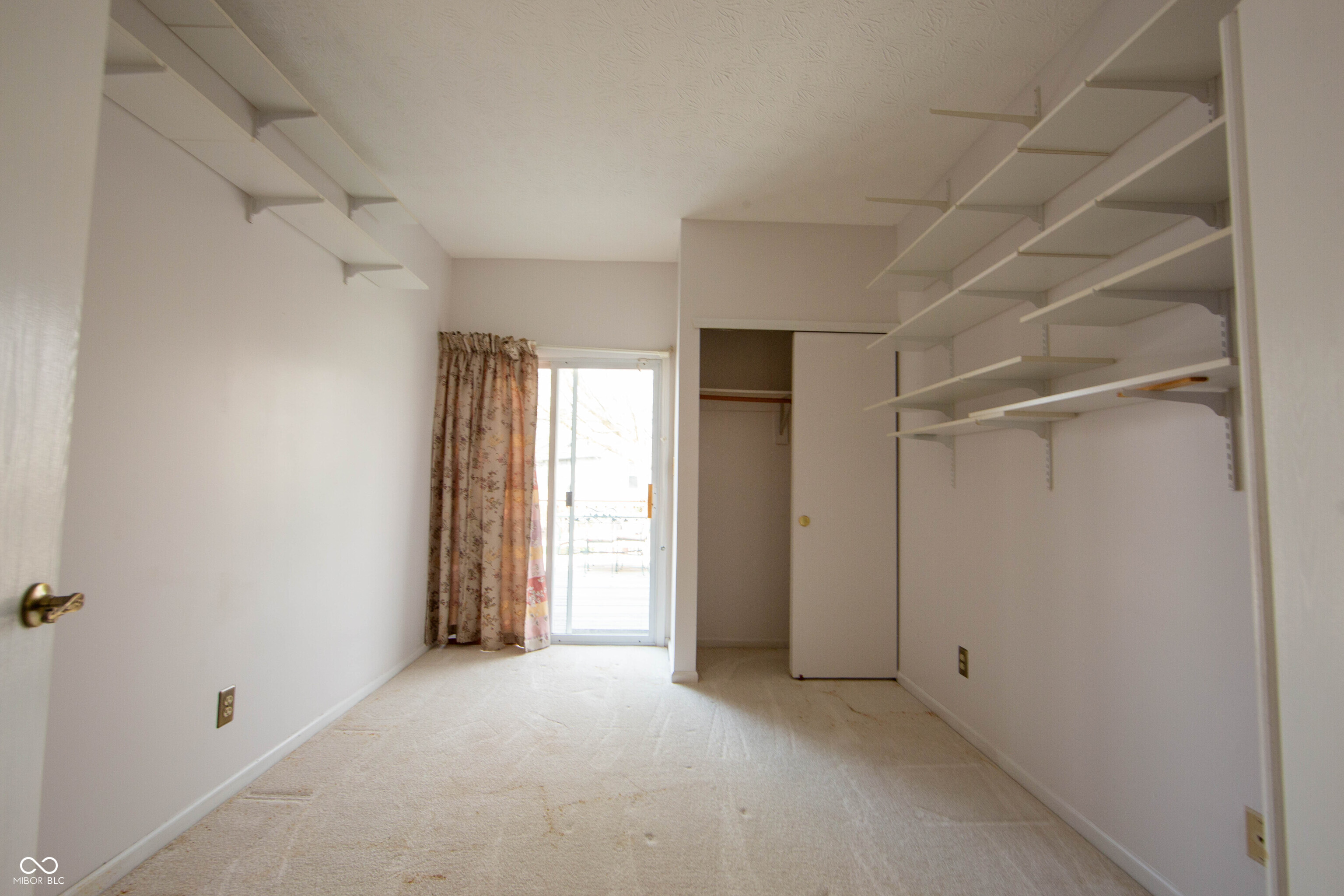 7561 Oceanline Drive
