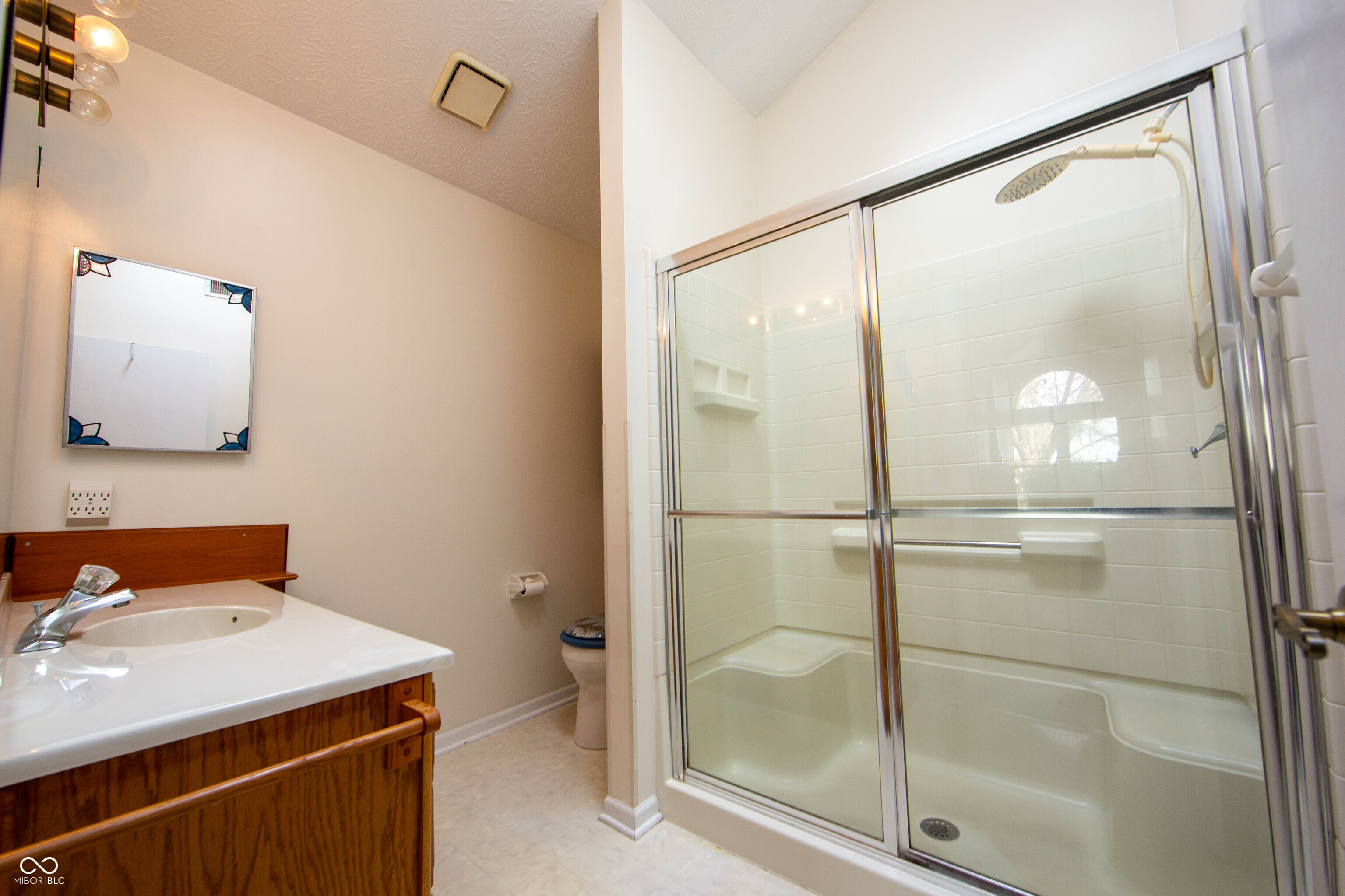 7561 Oceanline Drive