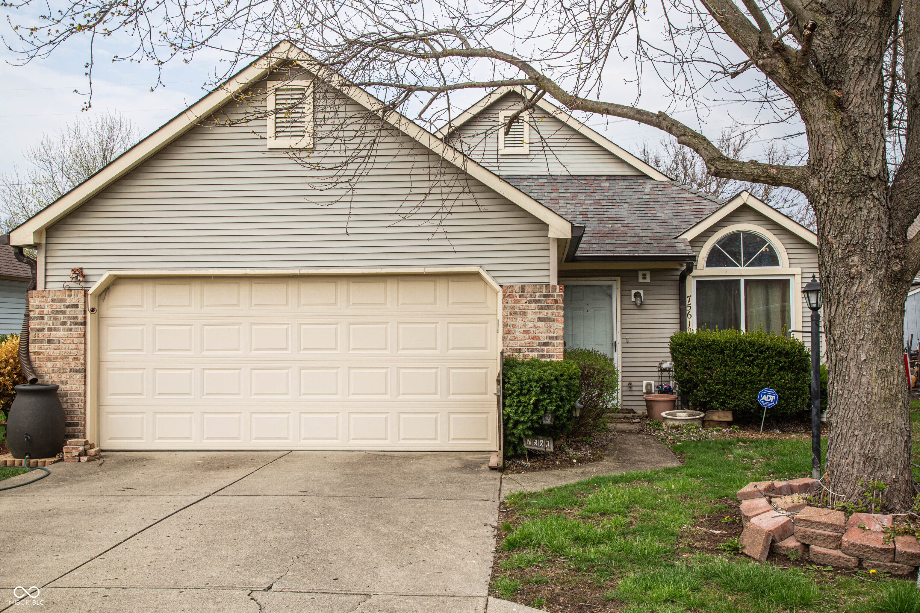 7561 Oceanline Drive