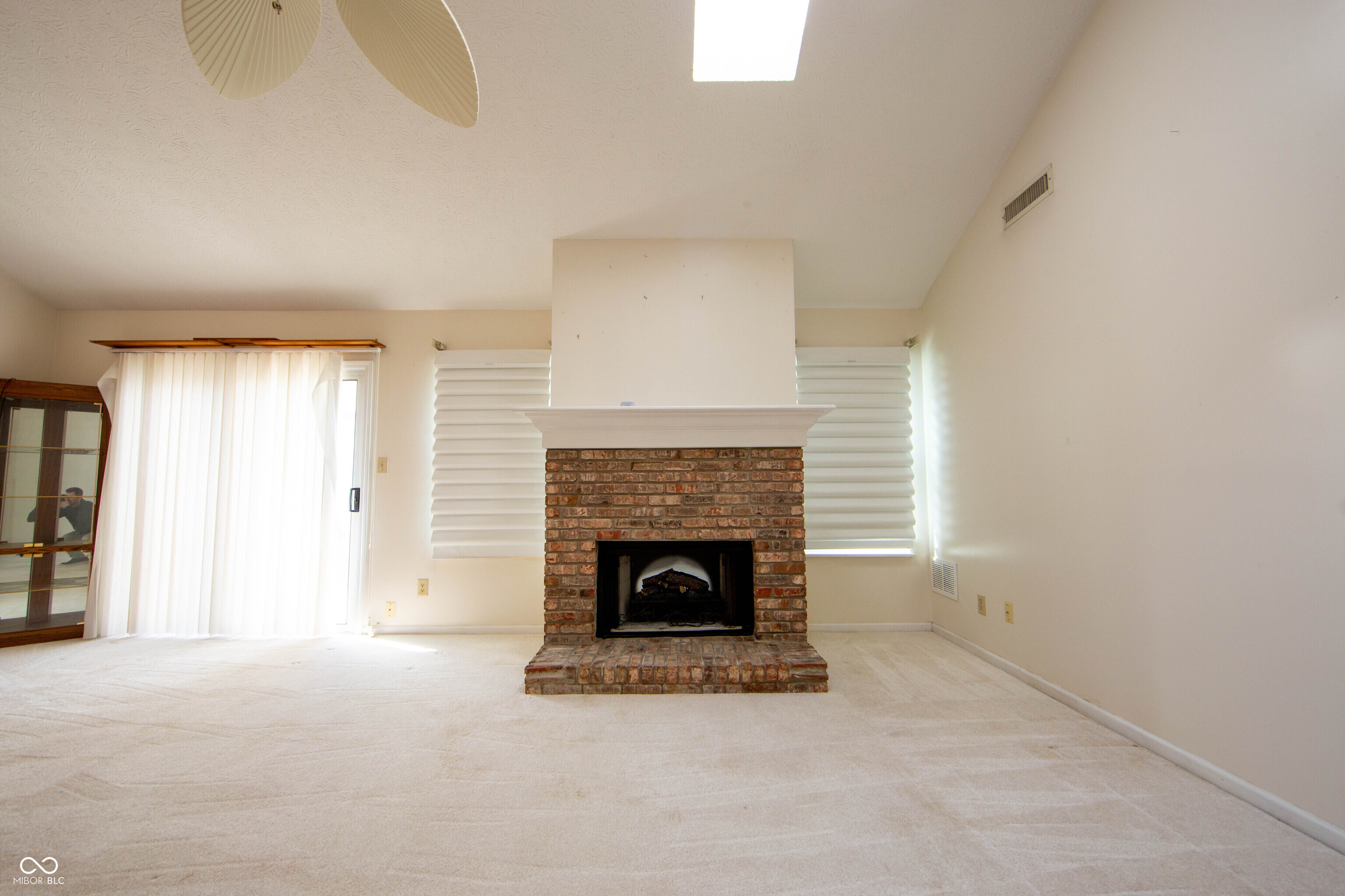 7561 Oceanline Drive